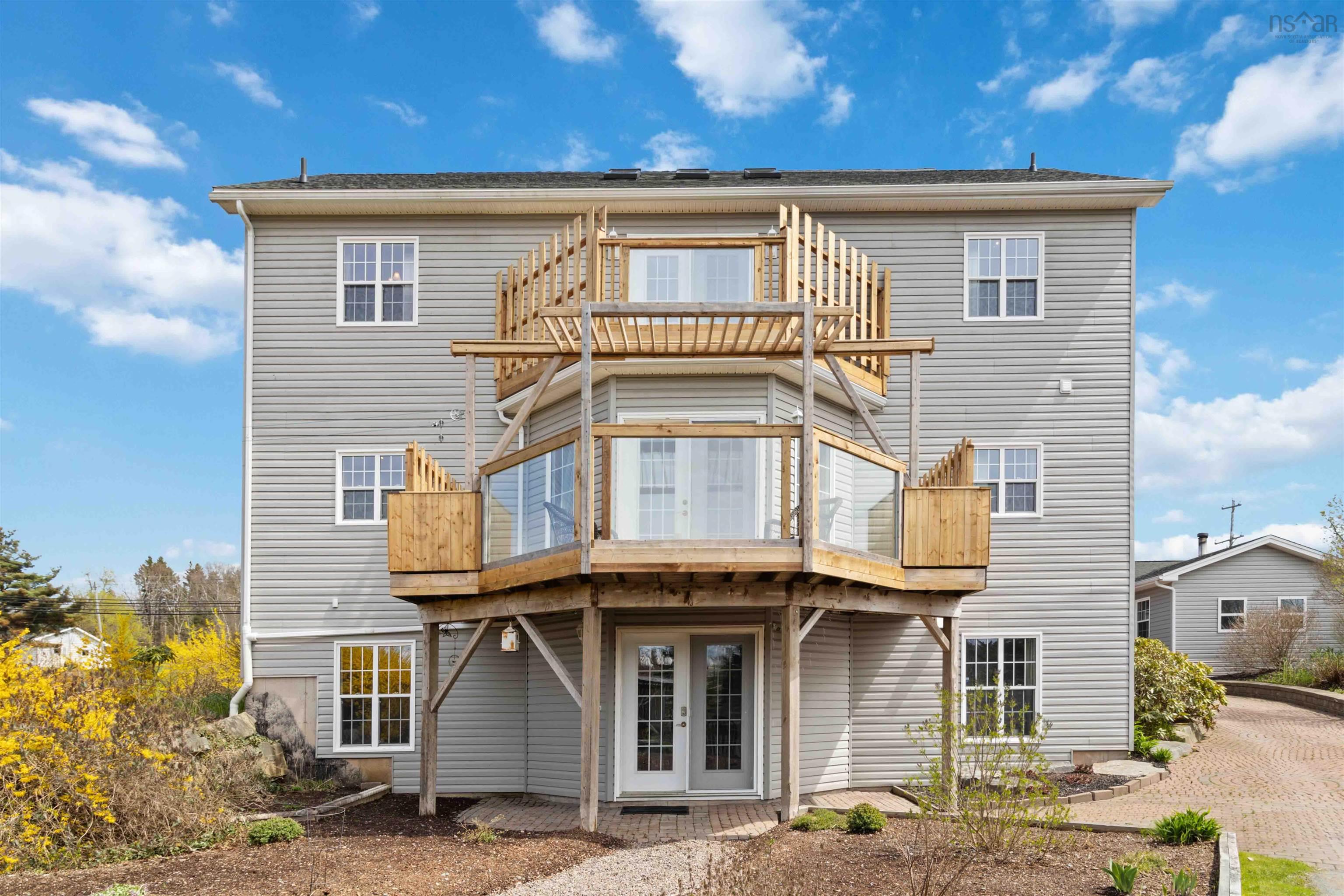 $850,000.00: 250 Beaver Bank Road, Beaver Bank