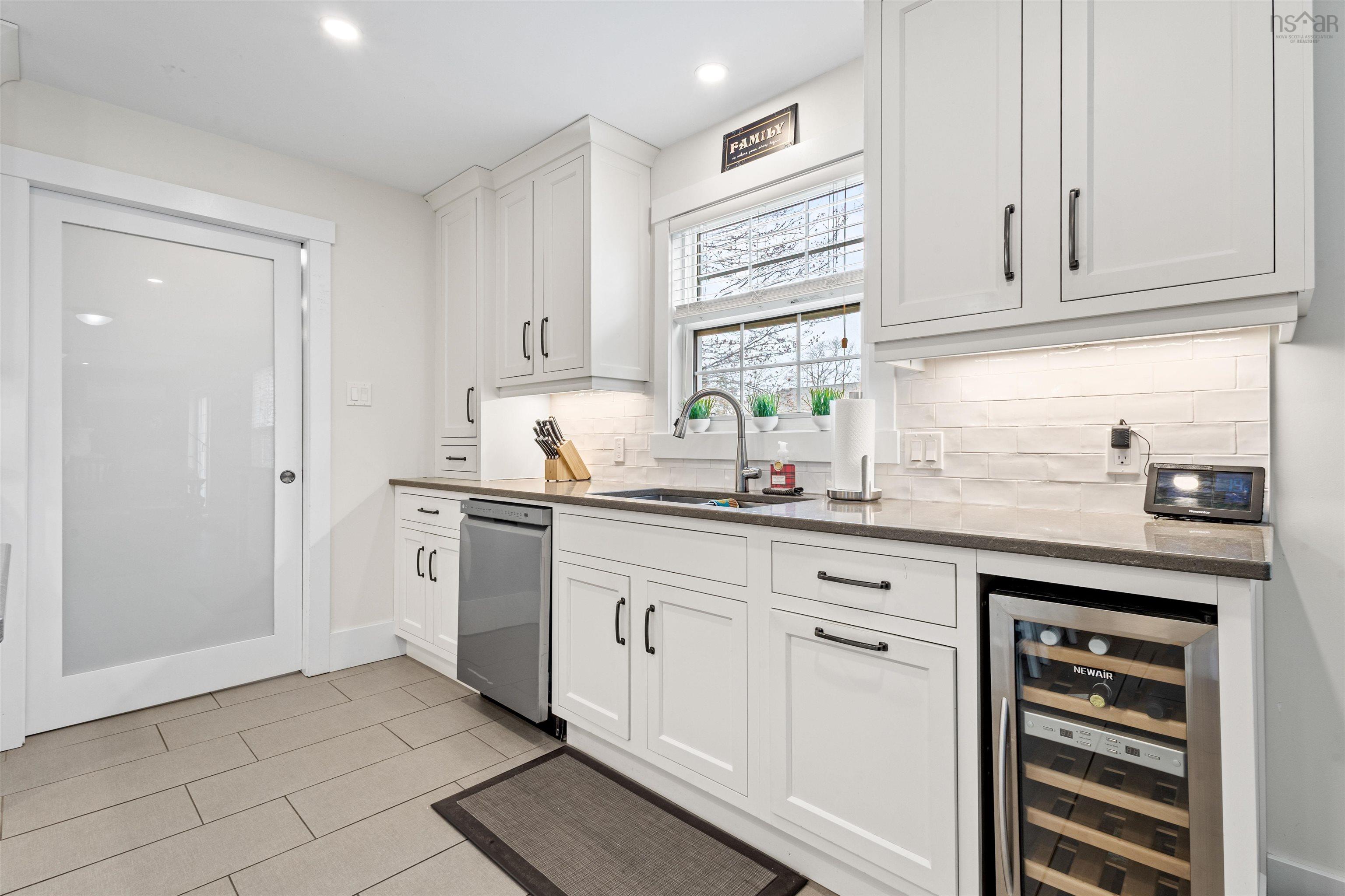 $989,000.00: 103 Snowy Owl Drive, Bedford
