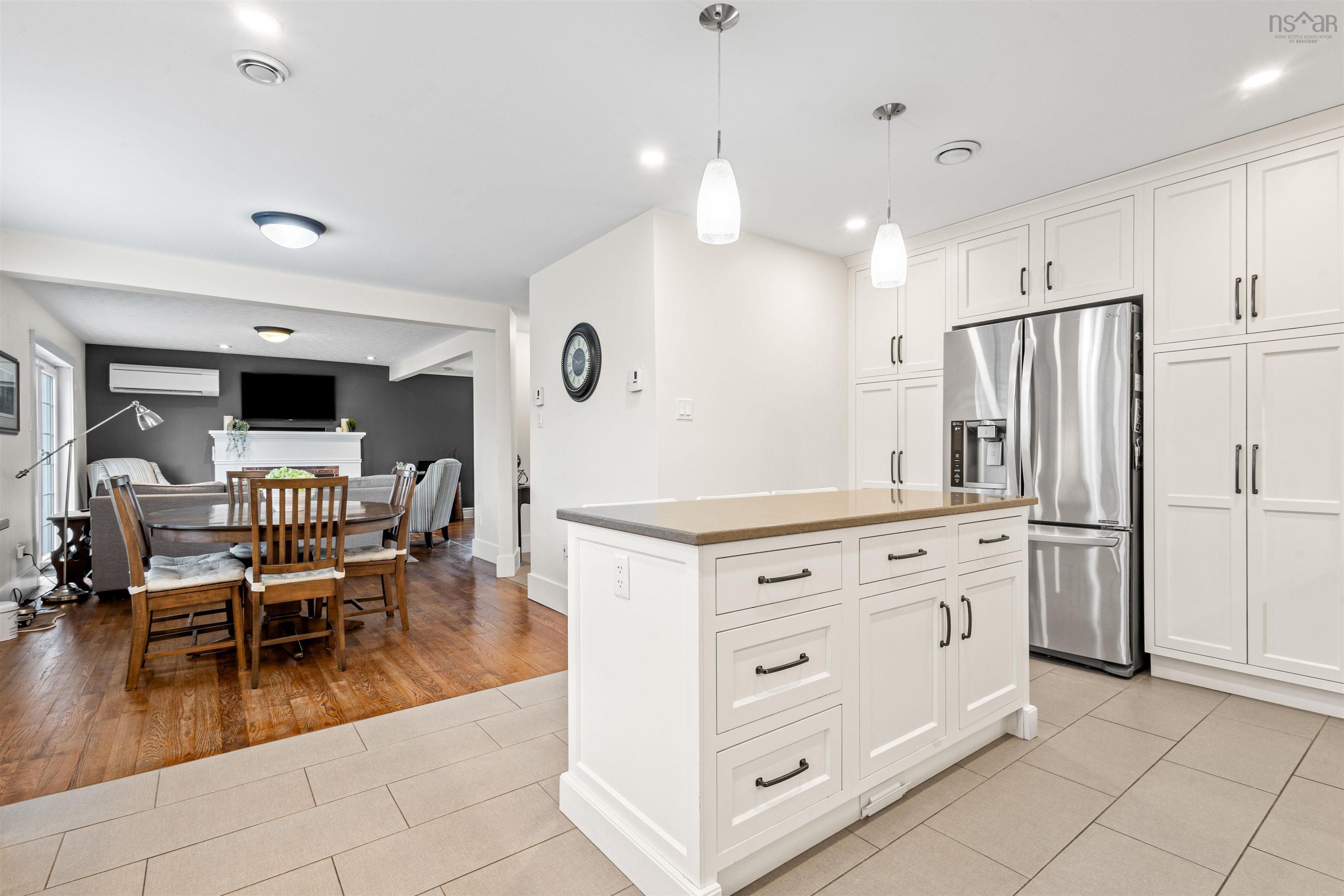 $989,000.00: 103 Snowy Owl Drive, Bedford