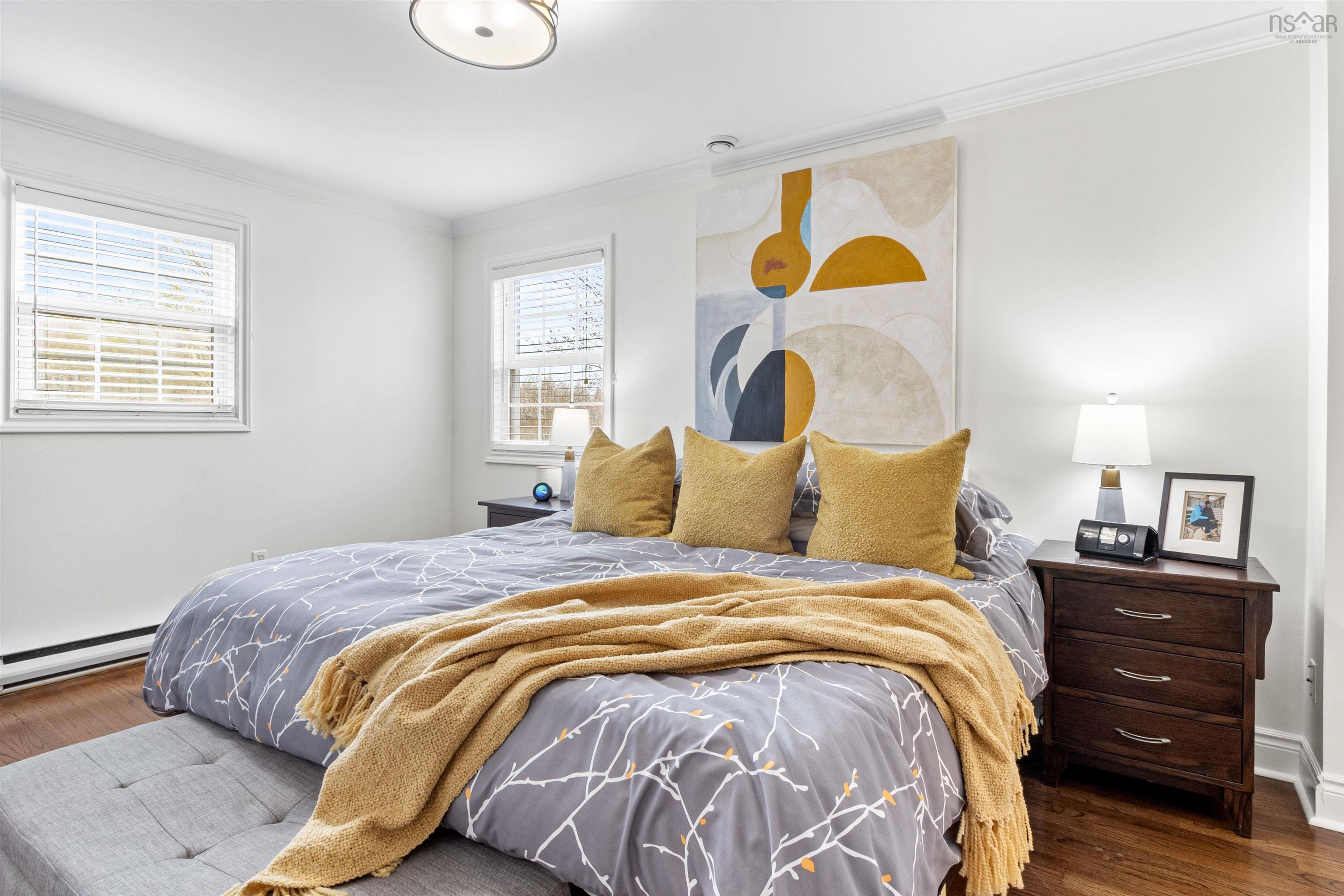 $989,000.00: 103 Snowy Owl Drive, Bedford