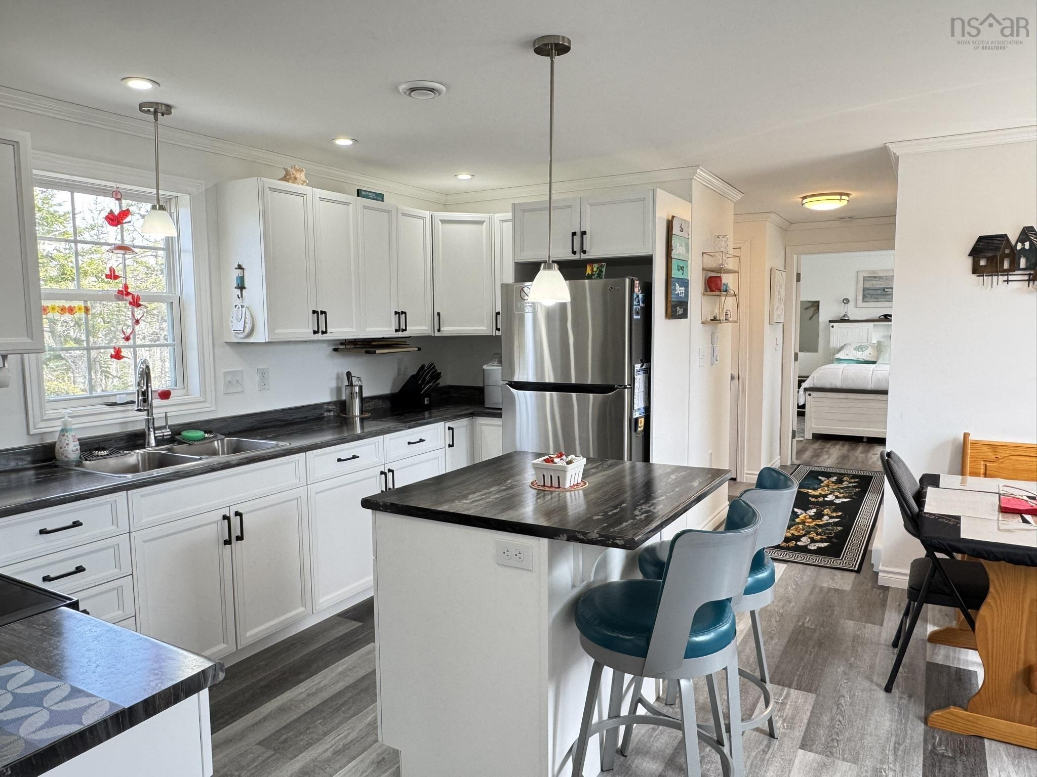 $574,900.00: 7714 Highway 3, Summerville Centre