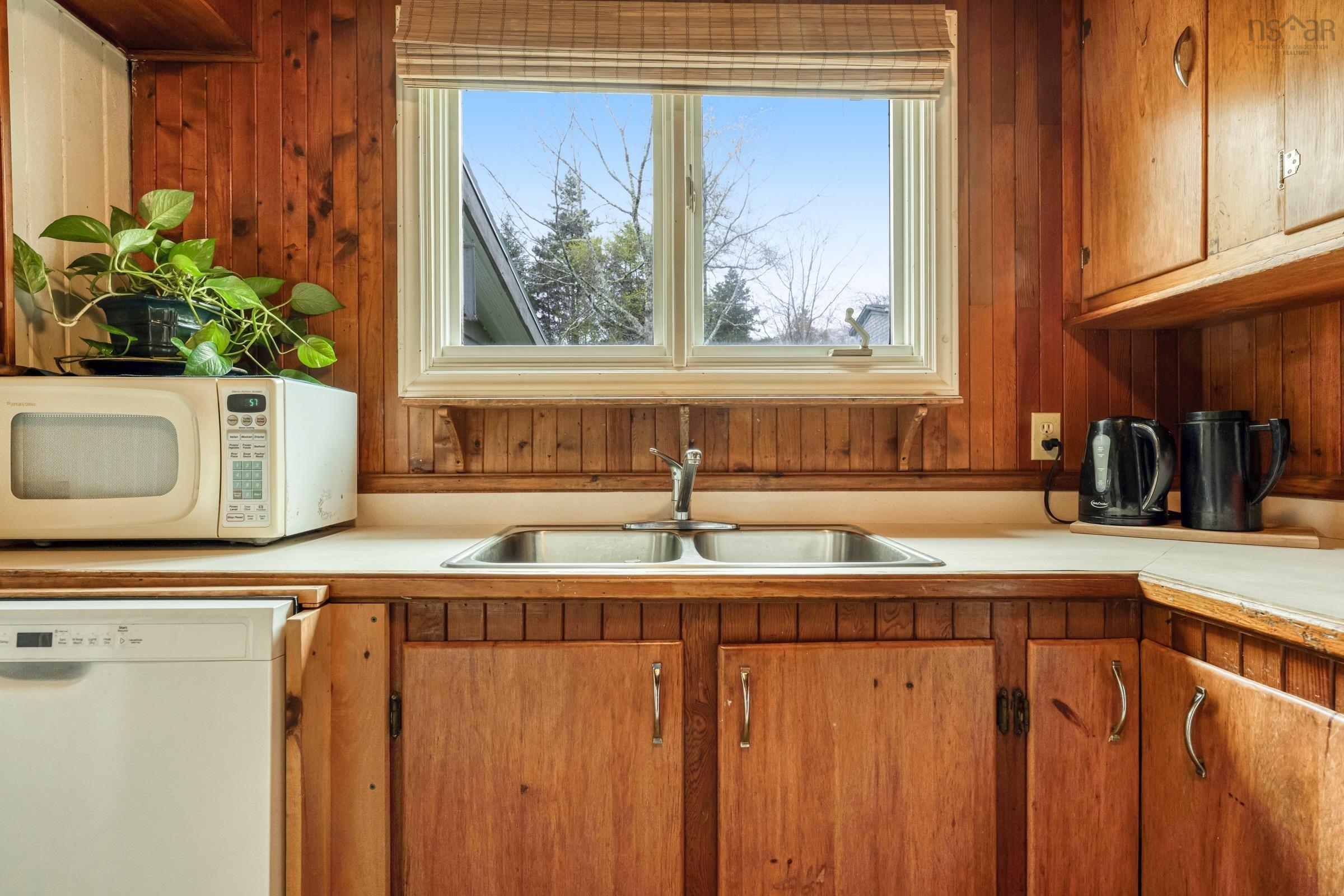 $425,000.00: 39 Petite Riviere Road, Petite Rivière