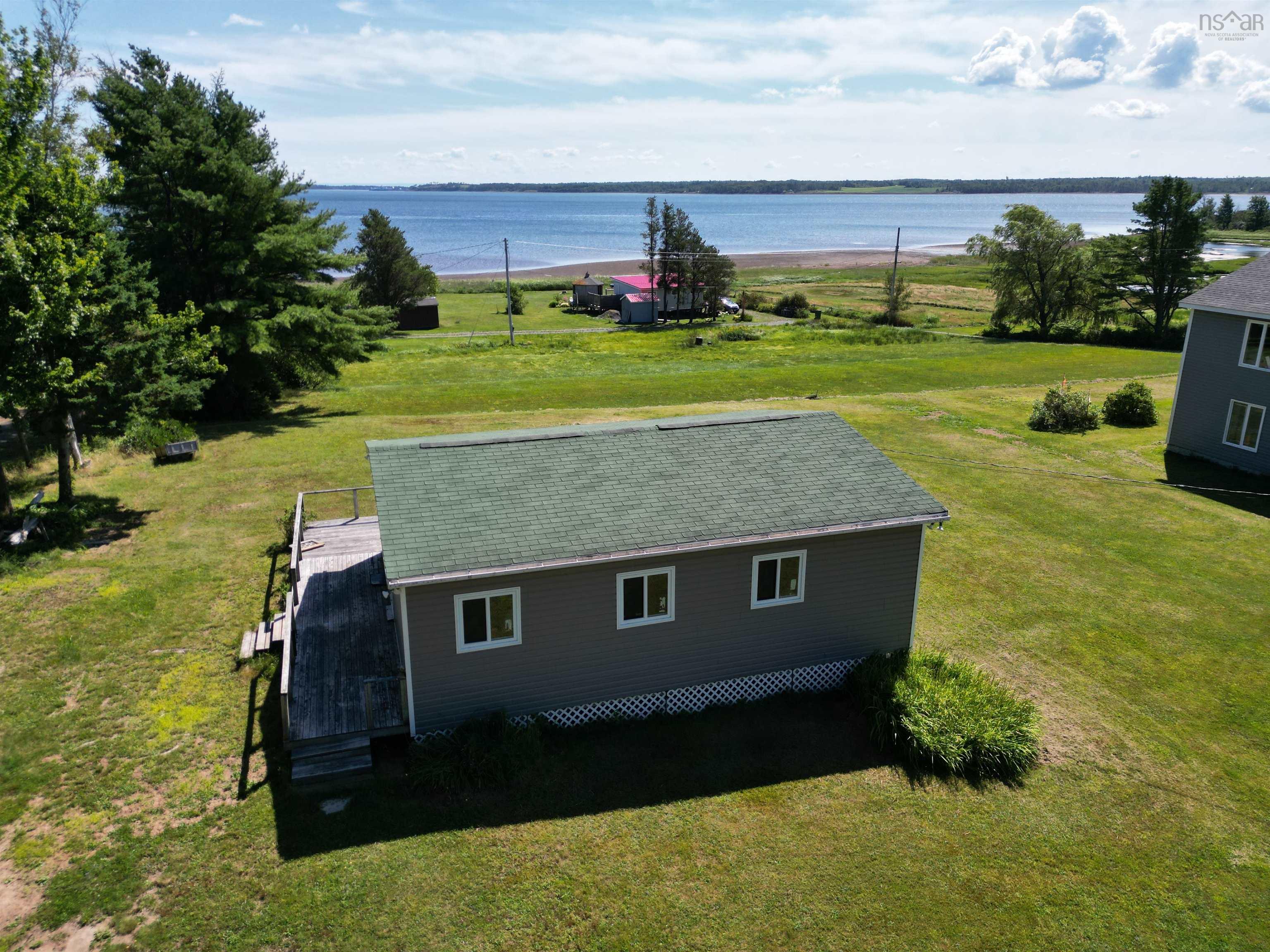 $239,900.00: 16 Woodside Drive, Waterside