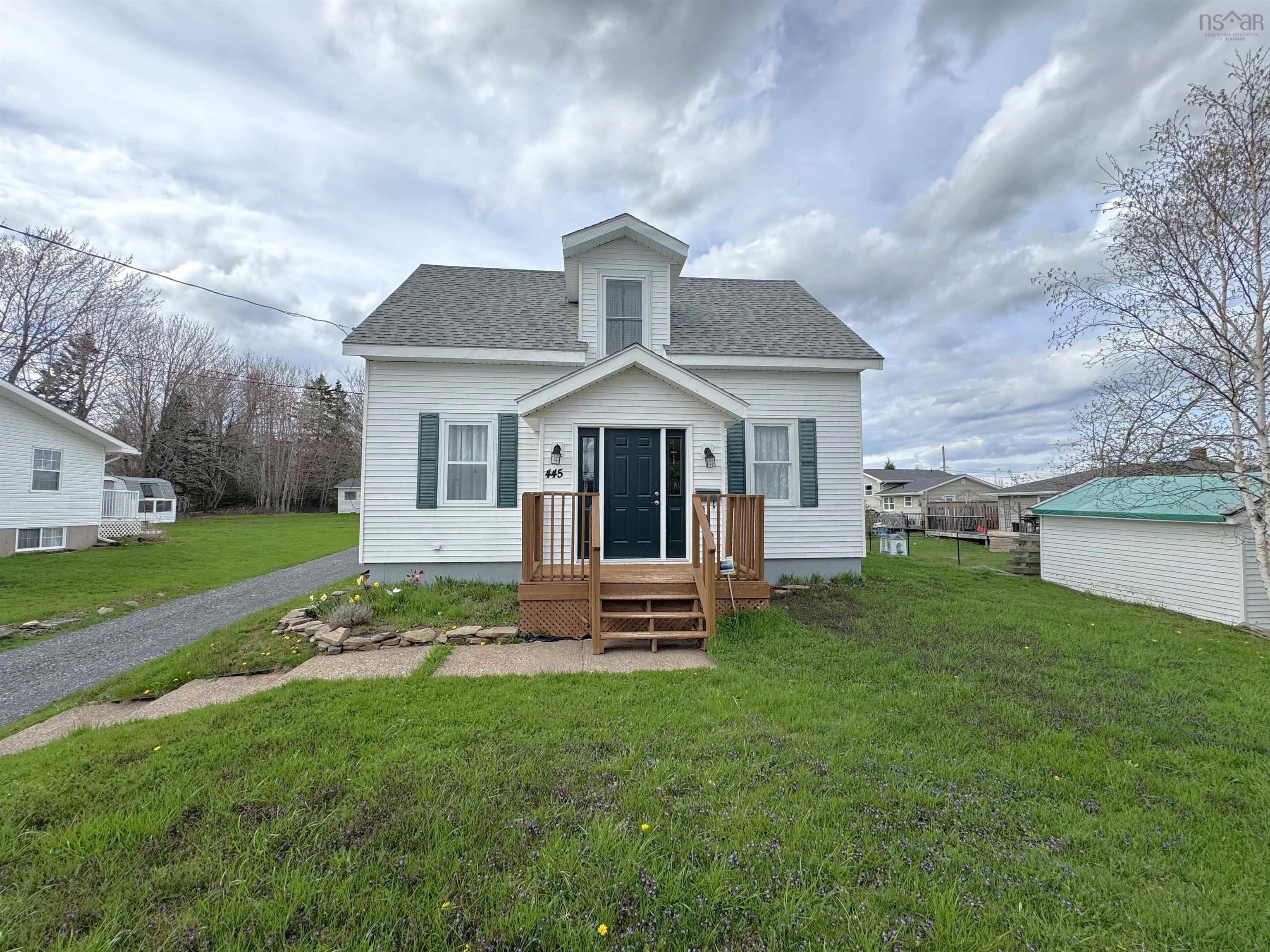 $399,000.00: 445 Willow Avenue, New Glasgow