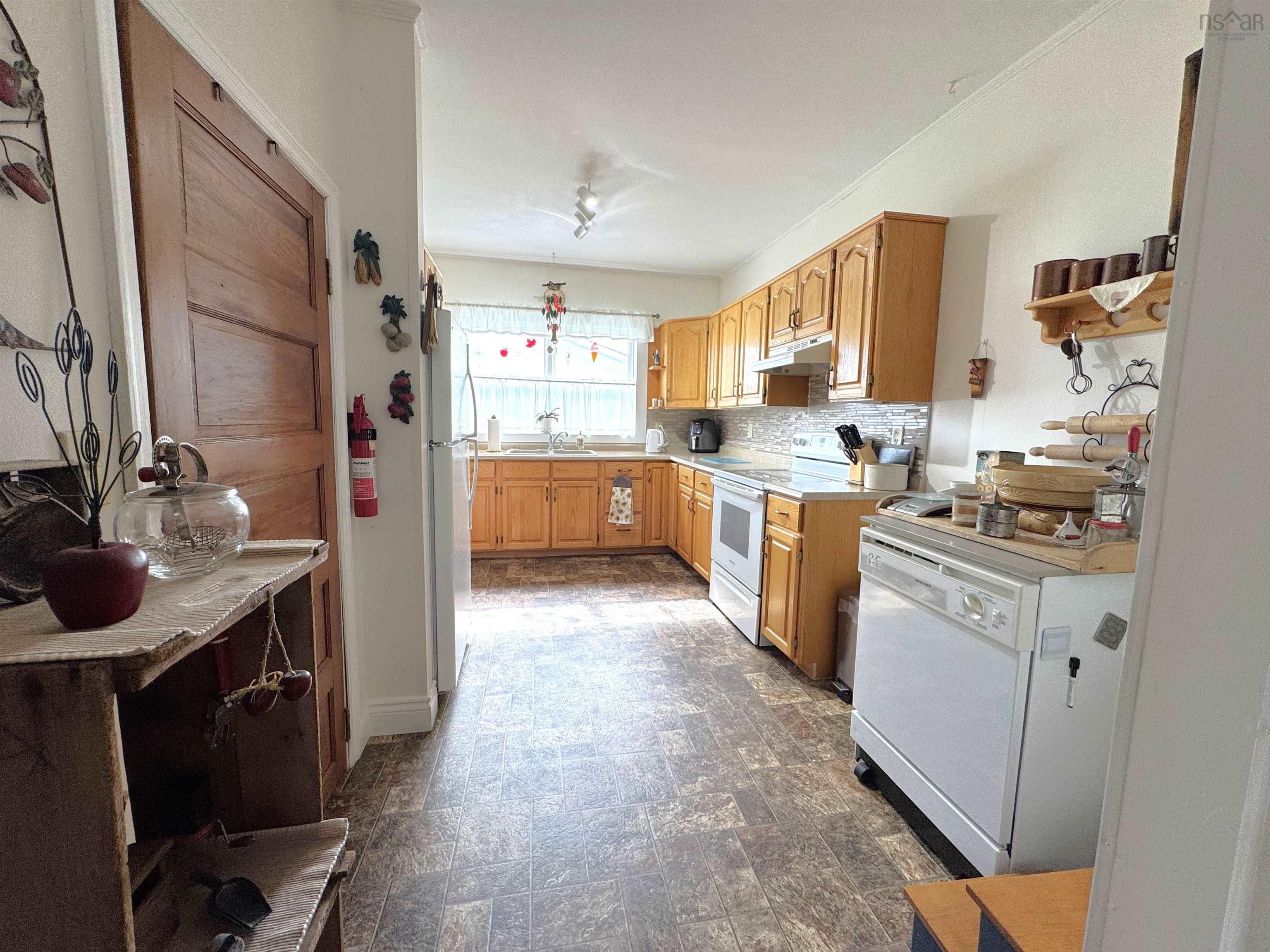 $399,000.00: 445 Willow Avenue, New Glasgow