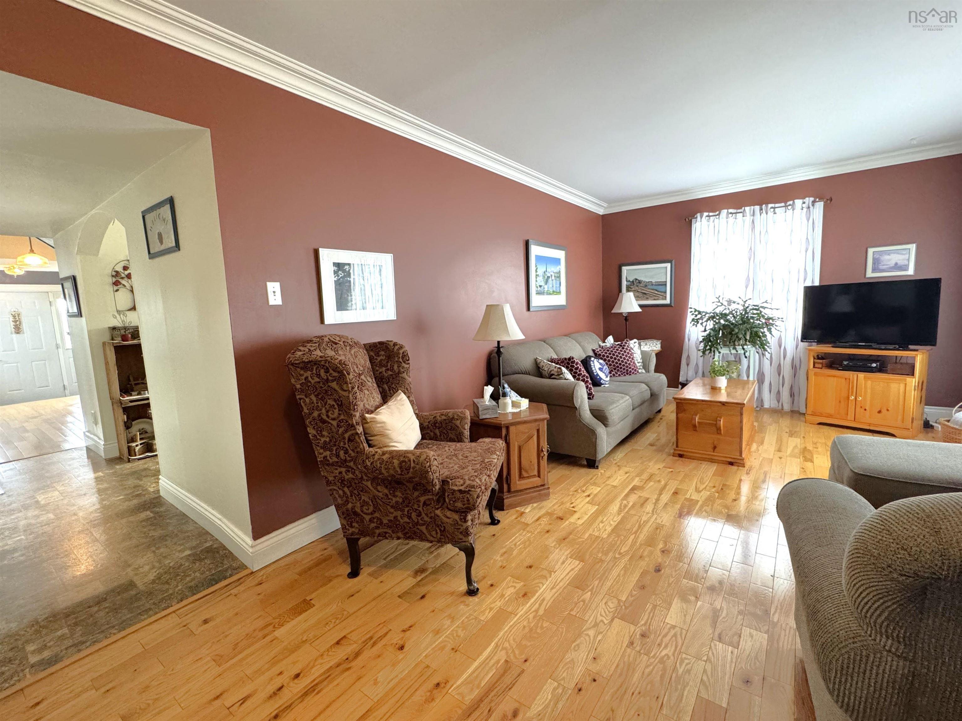 $399,000.00: 445 Willow Avenue, New Glasgow