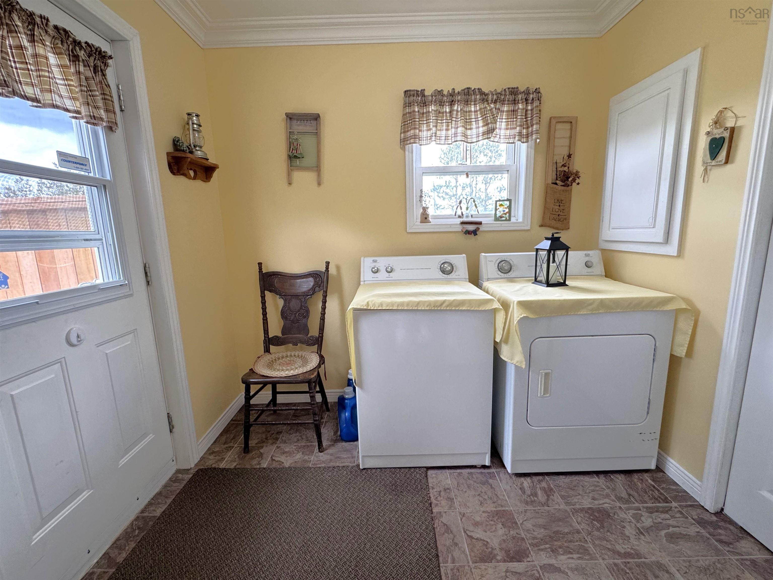$399,000.00: 445 Willow Avenue, New Glasgow