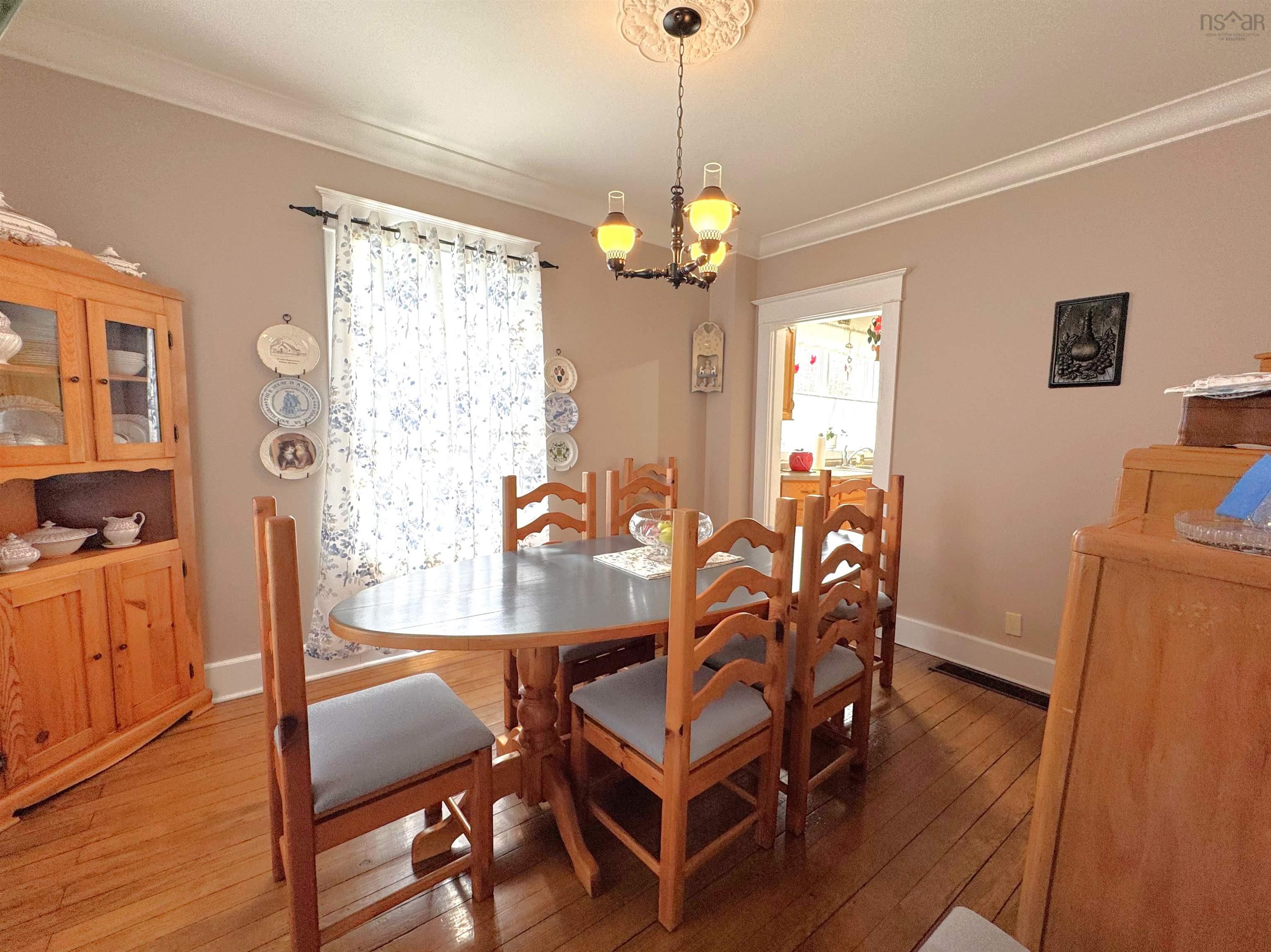 $399,000.00: 445 Willow Avenue, New Glasgow
