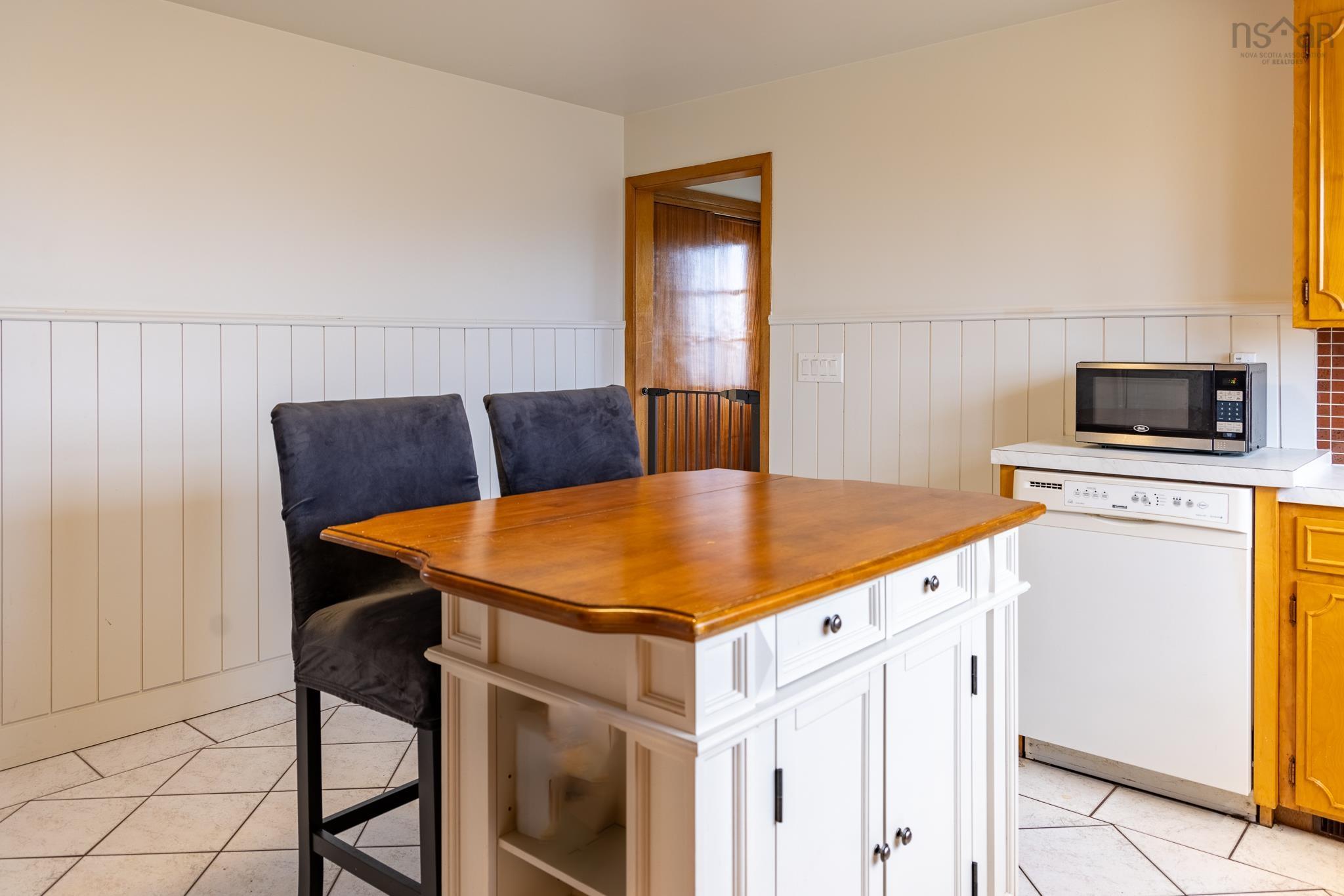 $369,000.00: 47 Hebrides Drive, Westmount