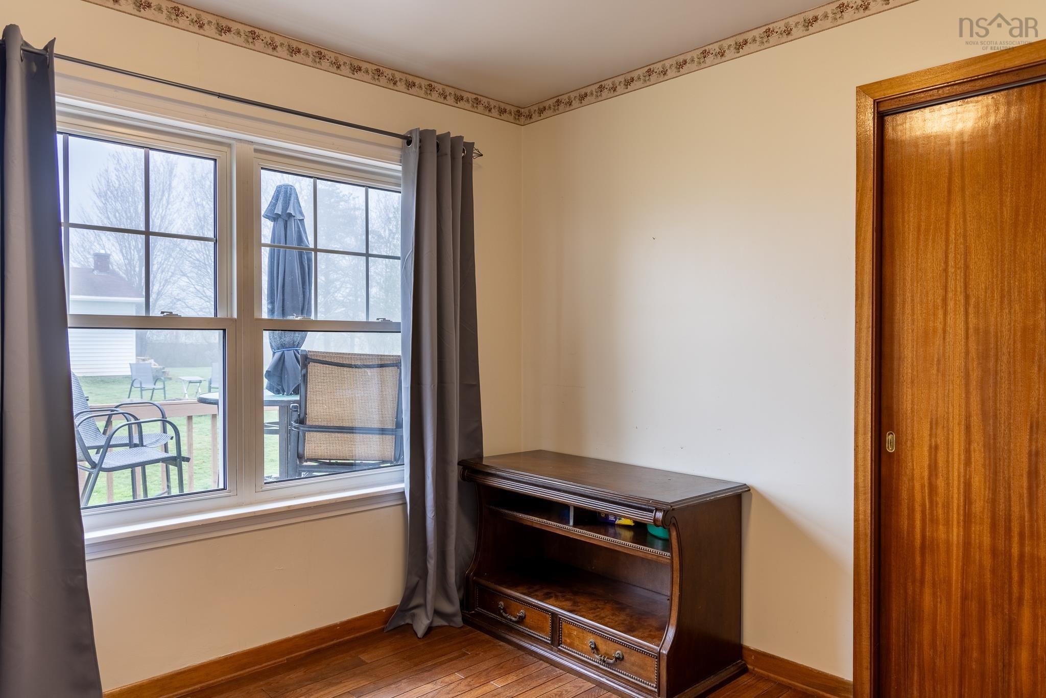 $369,000.00: 47 Hebrides Drive, Westmount