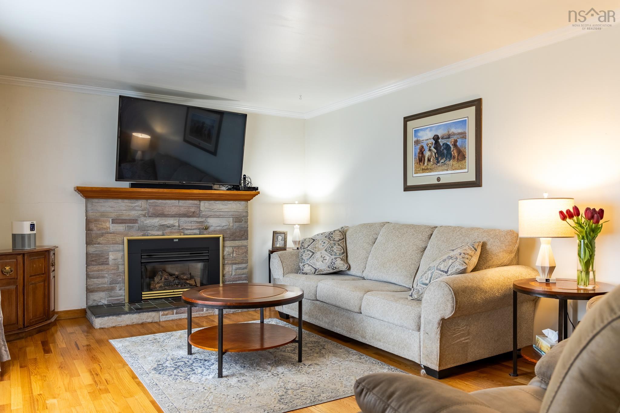 $369,000.00: 47 Hebrides Drive, Westmount