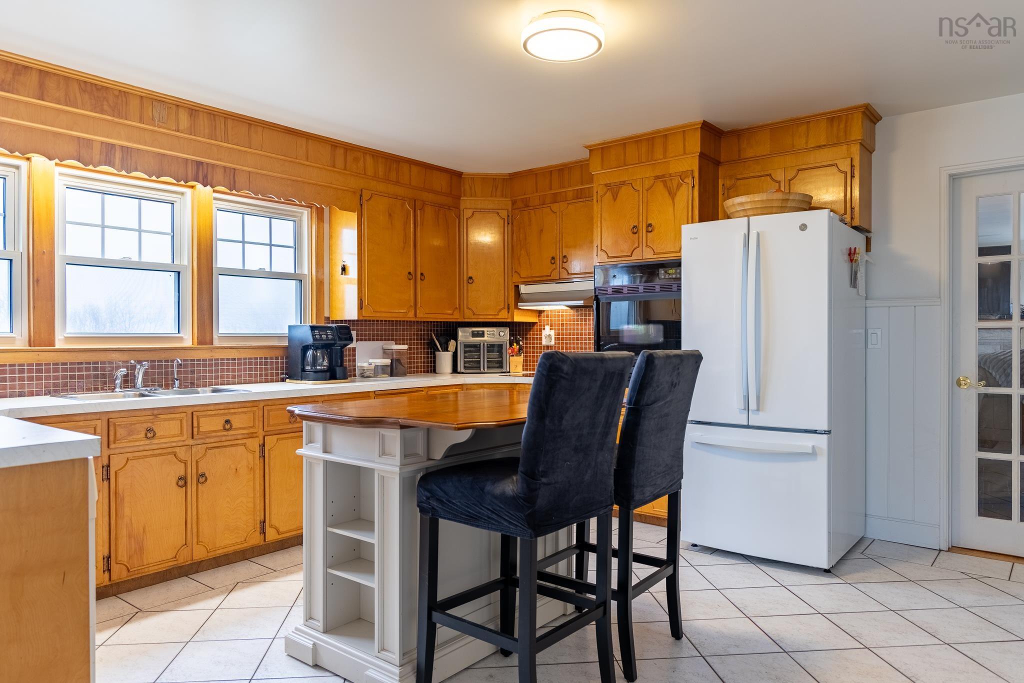 $369,000.00: 47 Hebrides Drive, Westmount