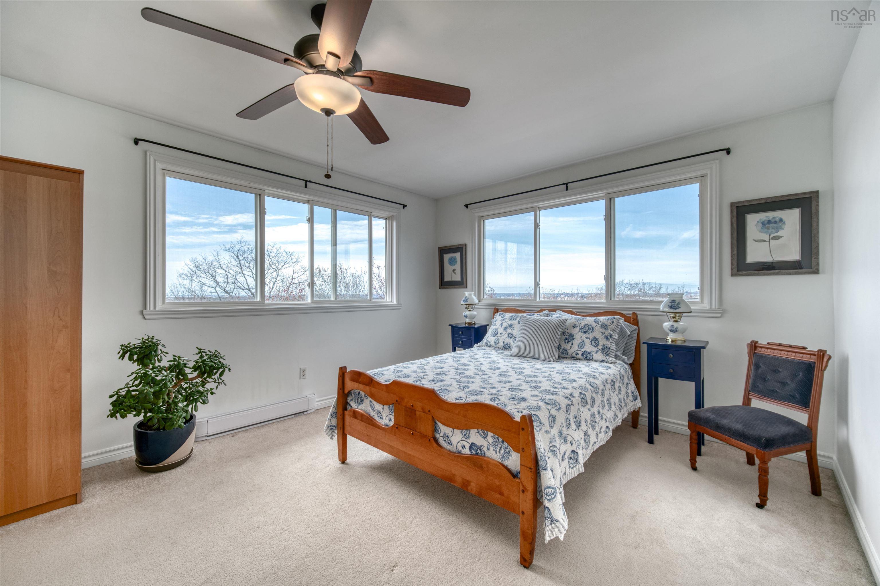 $499,900.00: 31 Regal Road, Dartmouth