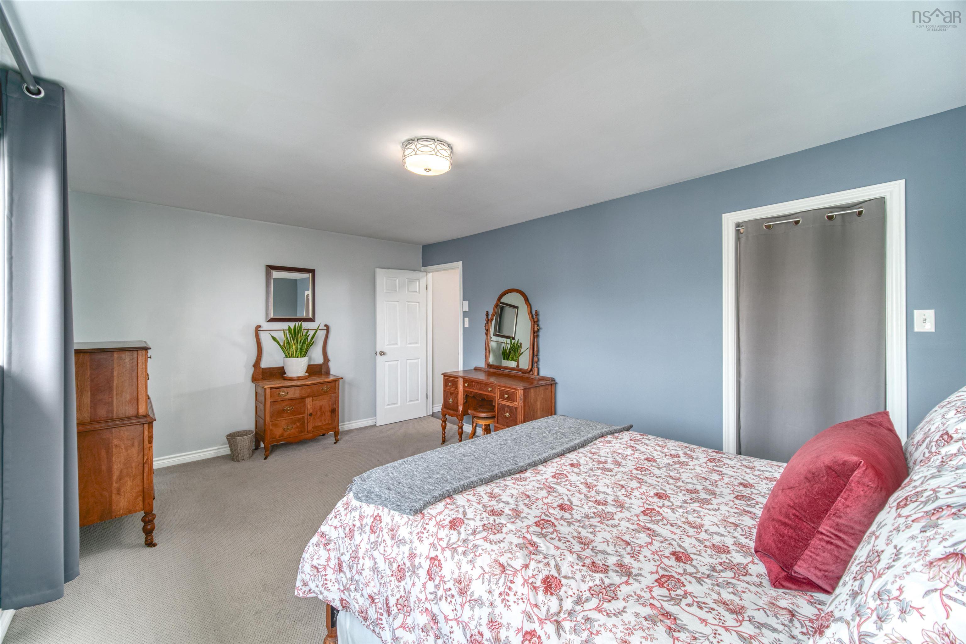 $499,900.00: 31 Regal Road, Dartmouth