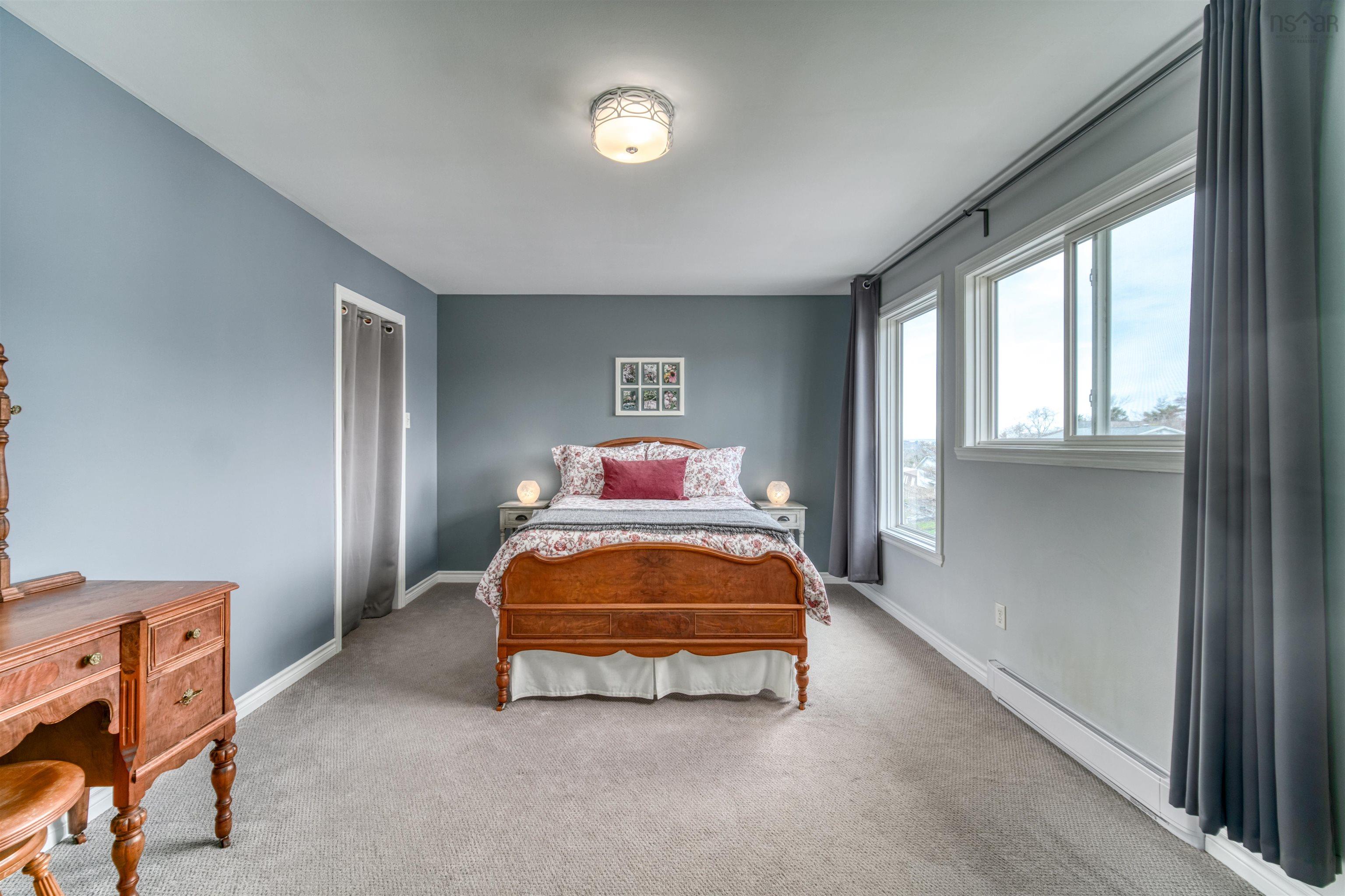 $499,900.00: 31 Regal Road, Dartmouth