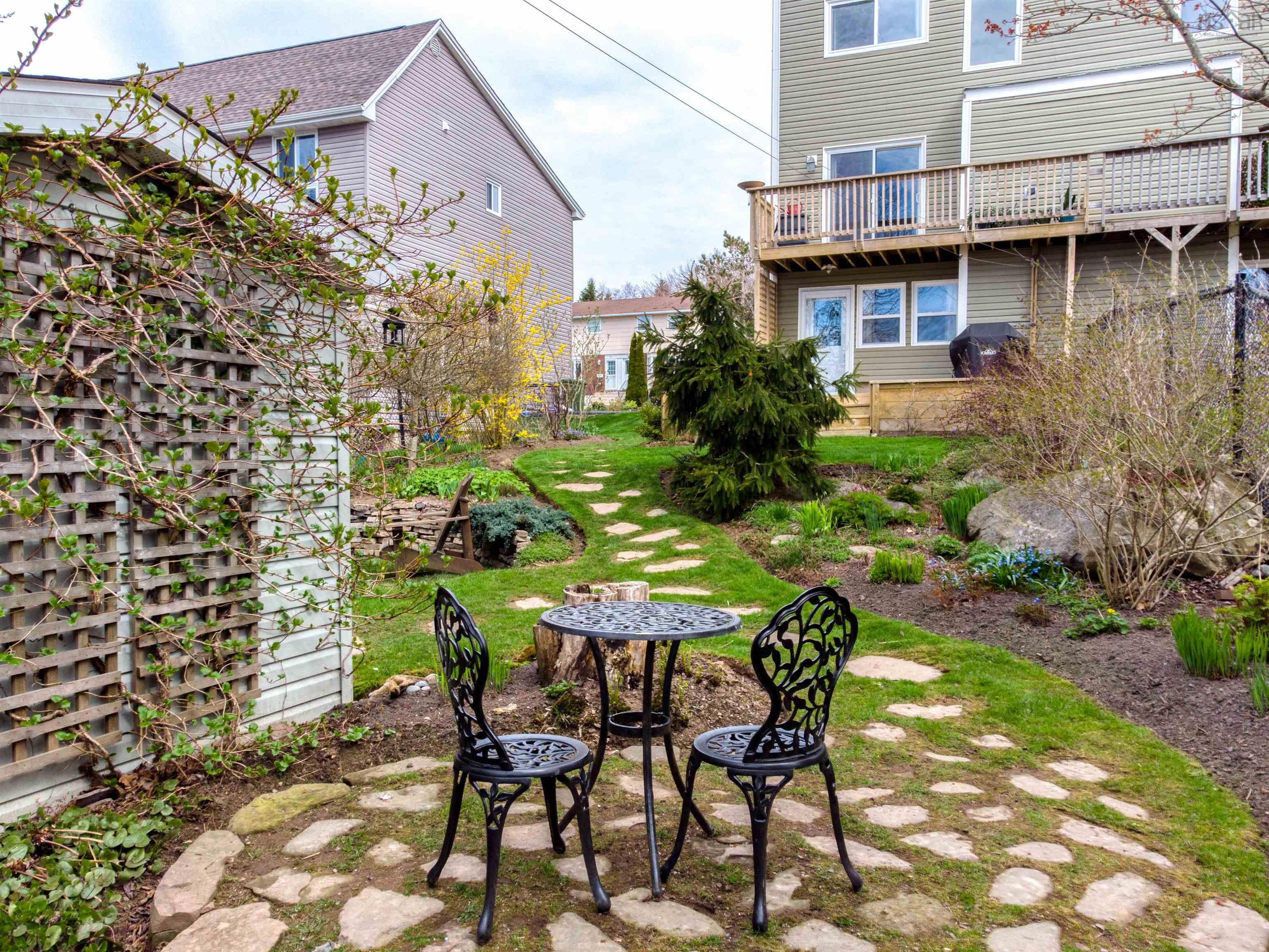 $499,900.00: 31 Regal Road, Dartmouth