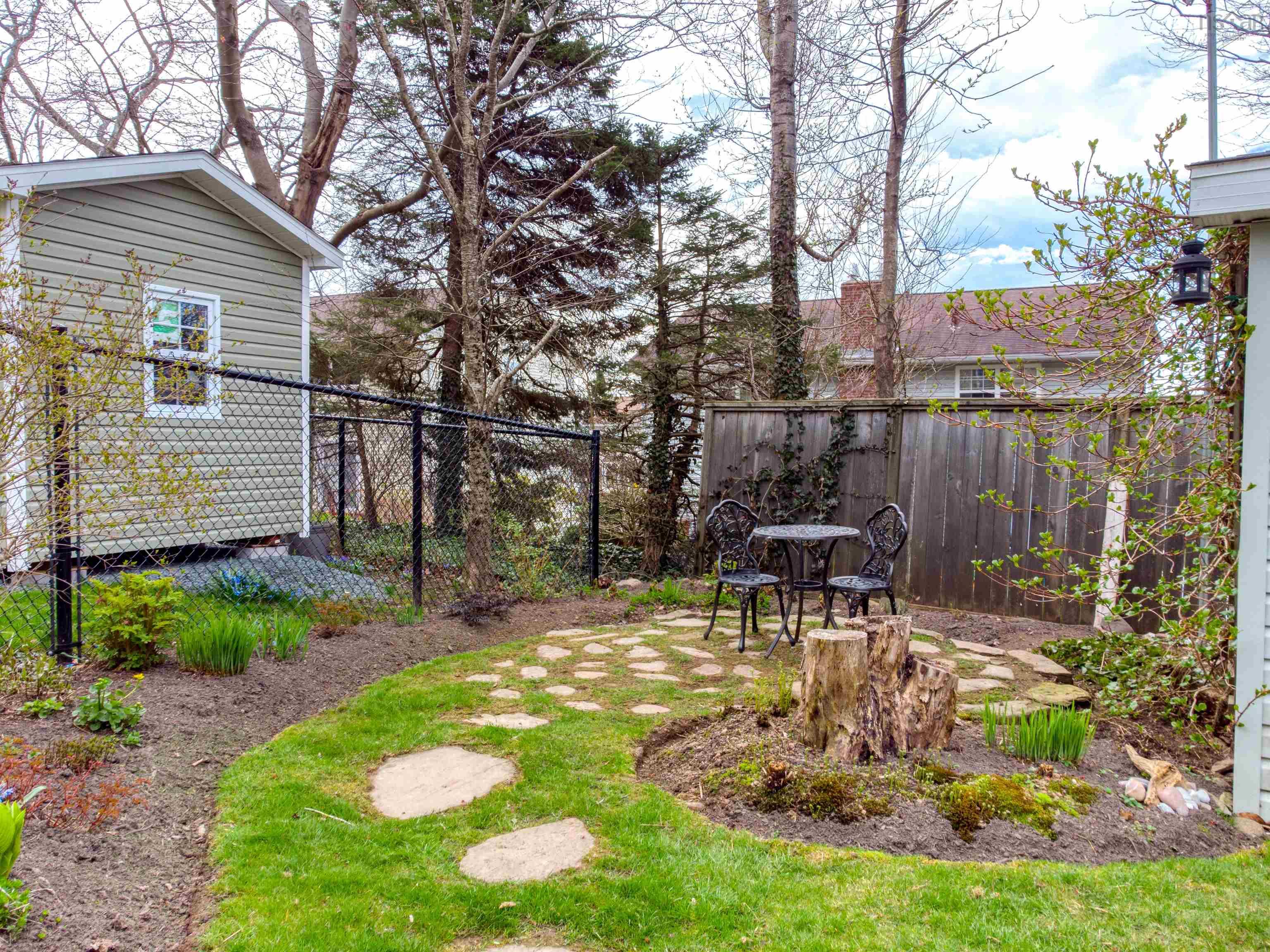 $499,900.00: 31 Regal Road, Dartmouth