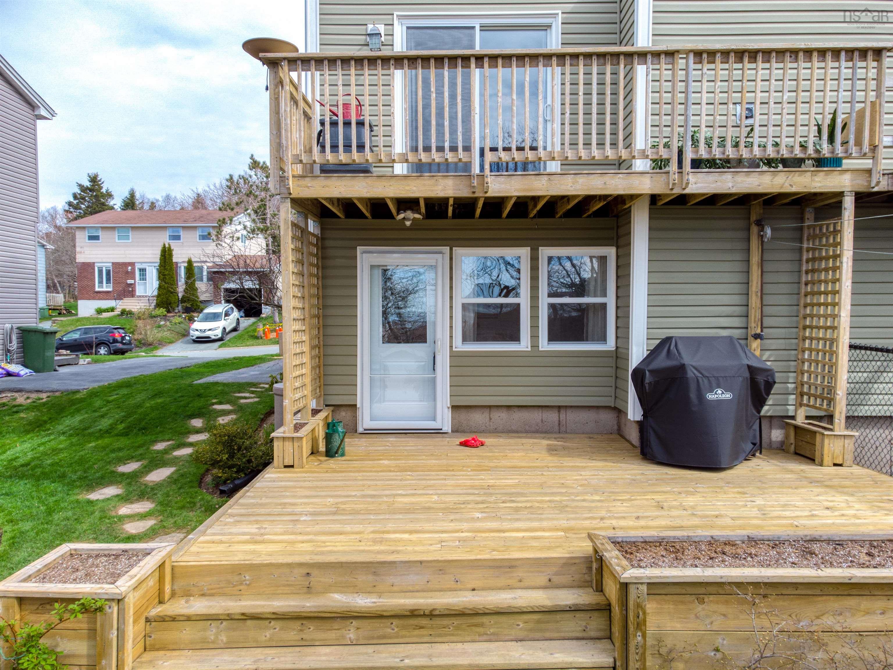 $499,900.00: 31 Regal Road, Dartmouth