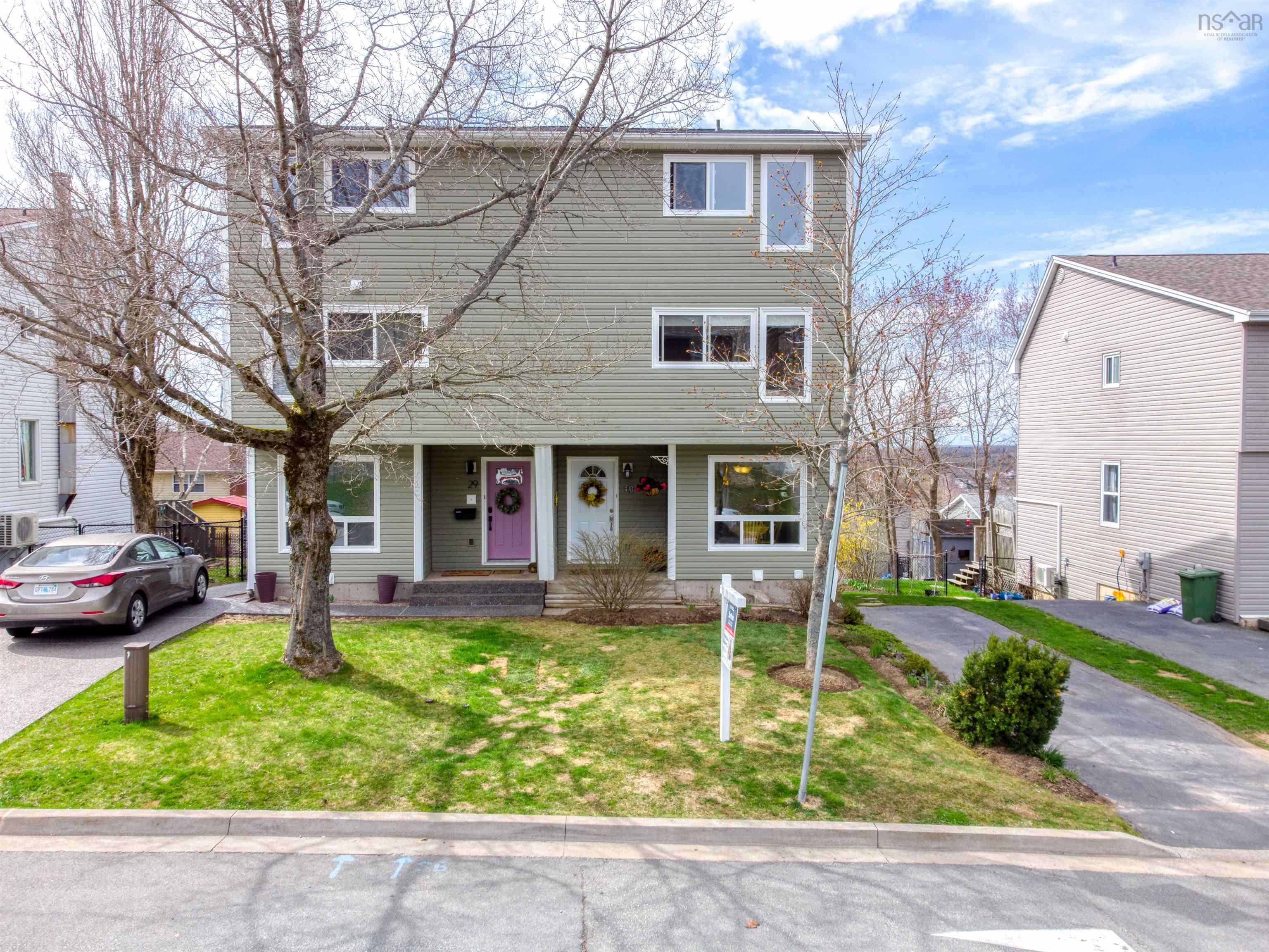 $499,900.00: 31 Regal Road, Dartmouth