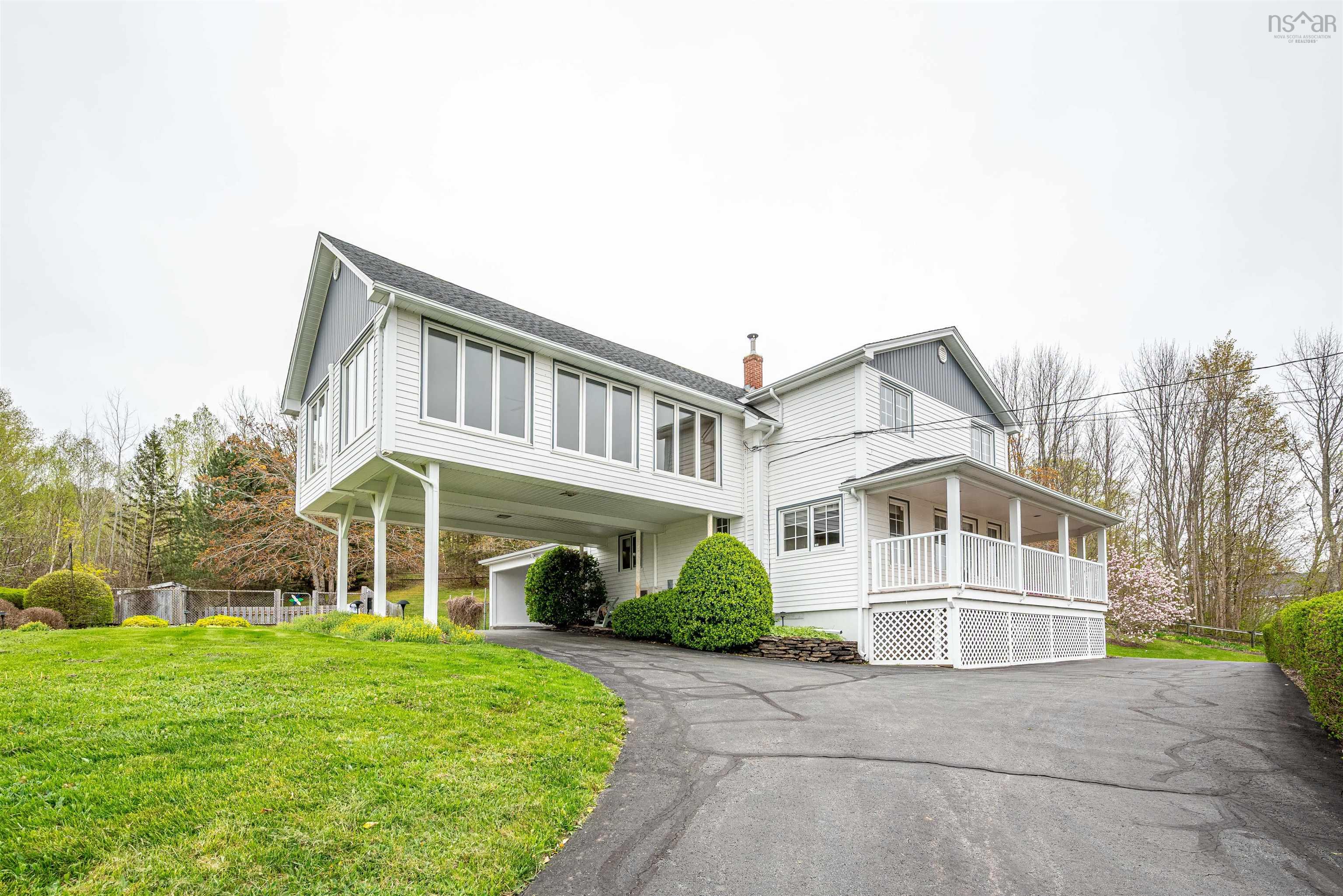 $549,900.00: 3884 Highway 14, Windsor Forks
