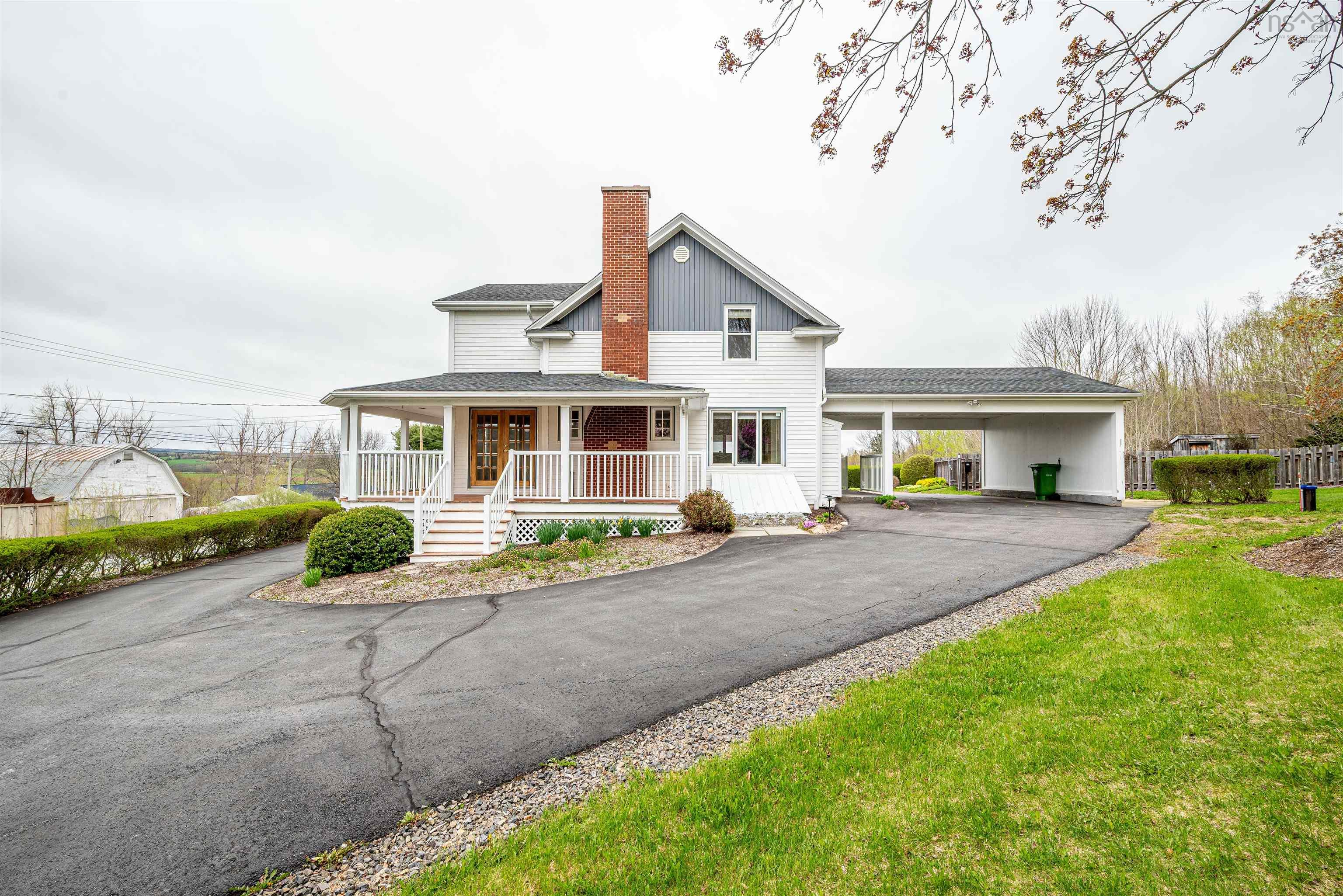 $549,900.00: 3884 Highway 14, Windsor Forks