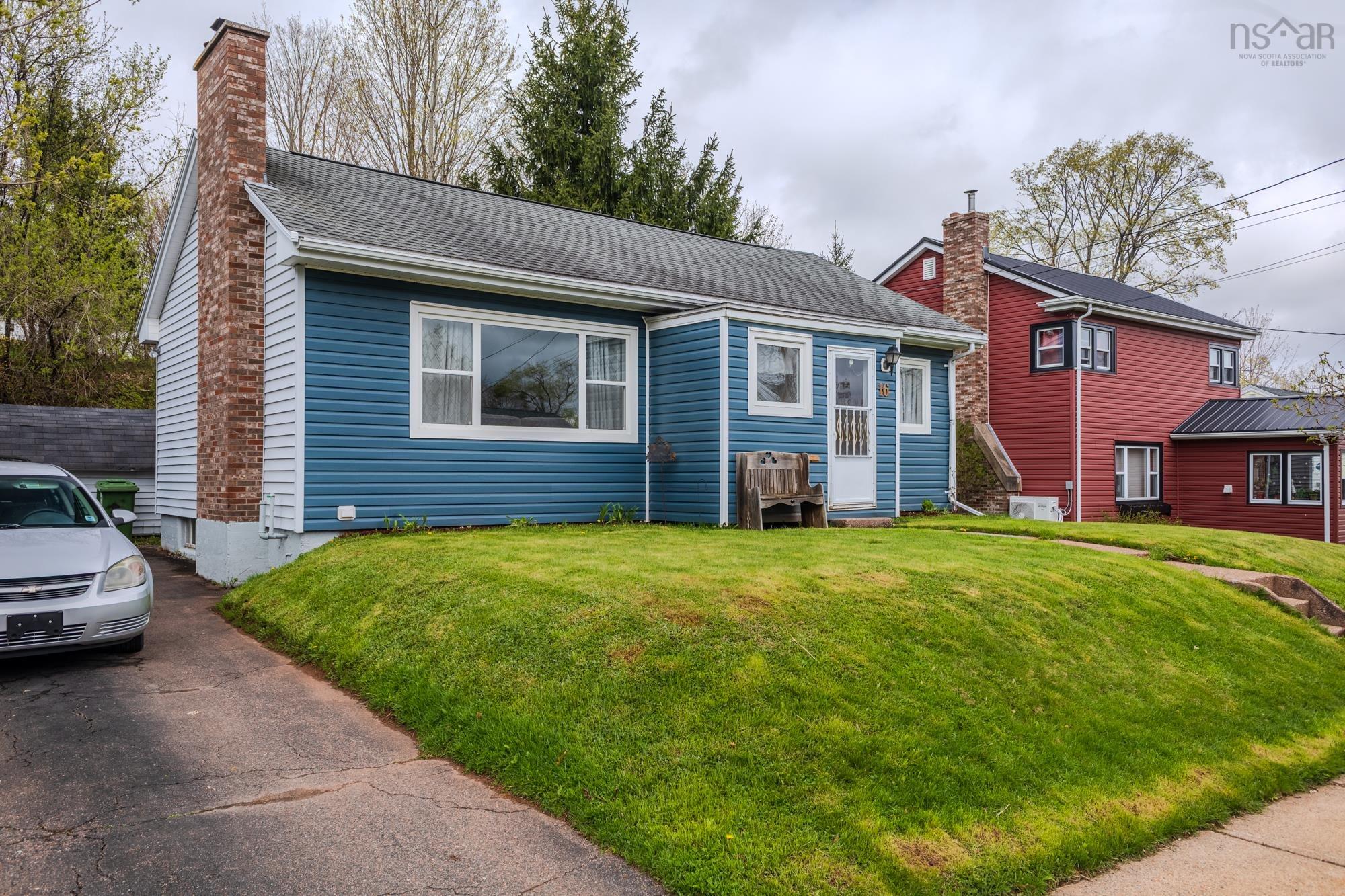 $275,000.00: 16 Martha Avenue, Truro