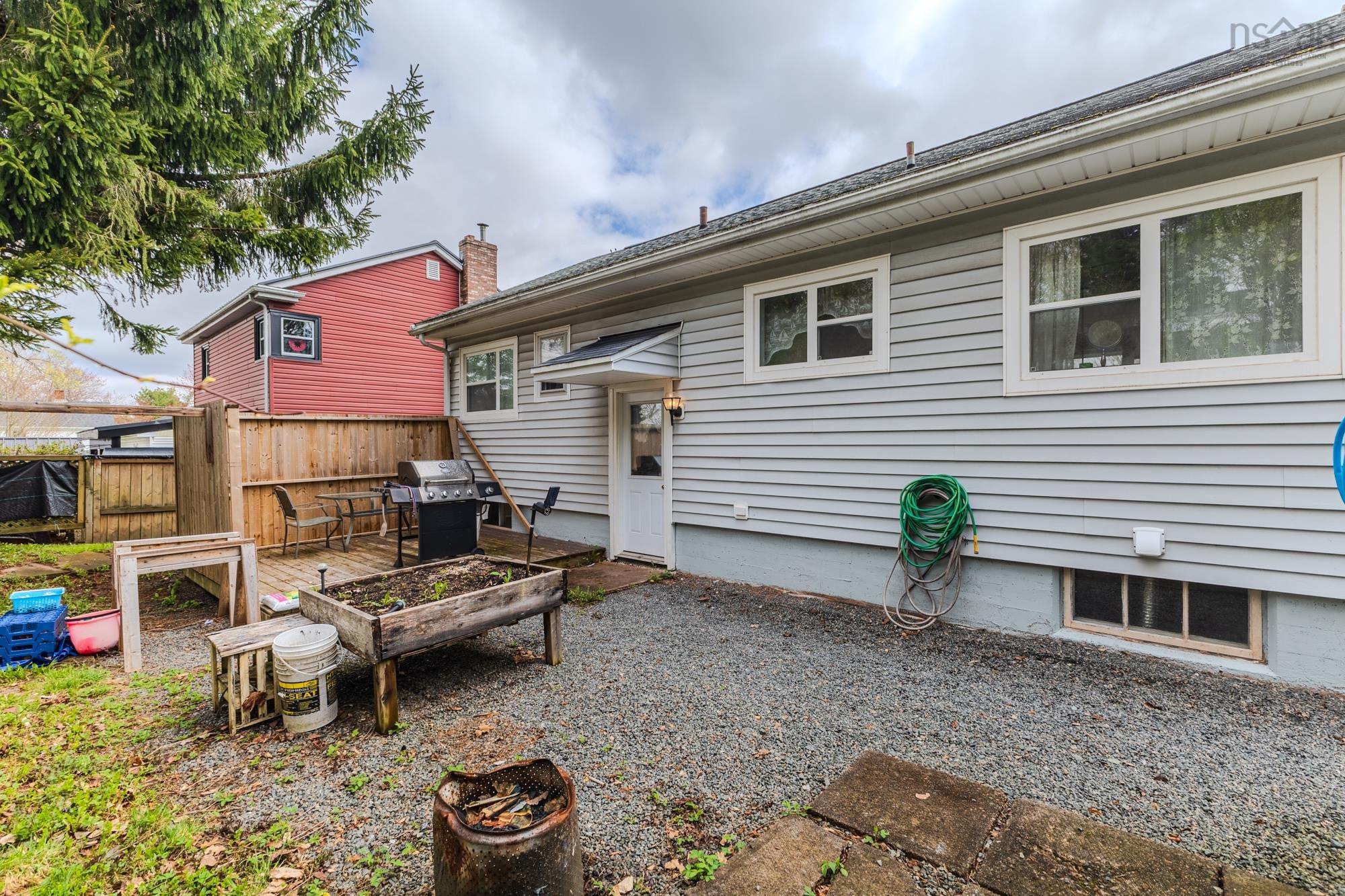 $275,000.00: 16 Martha Avenue, Truro