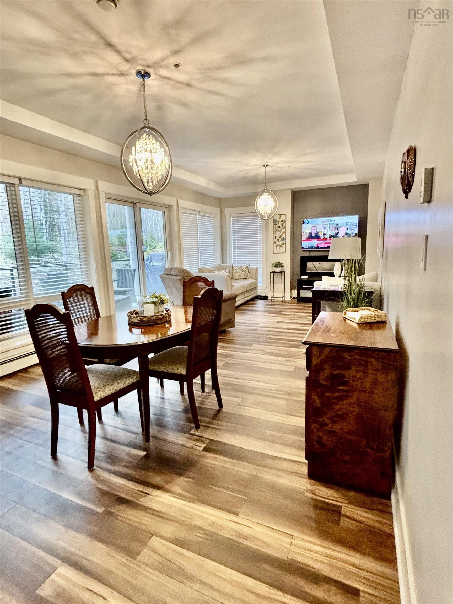 $582,900.00: 211 267 Gary Martin Drive, Bedford