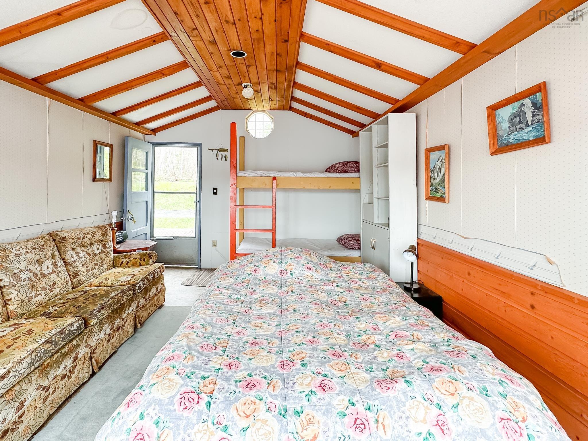 $449,500.00: 23/26 S-10 Road, Lake George