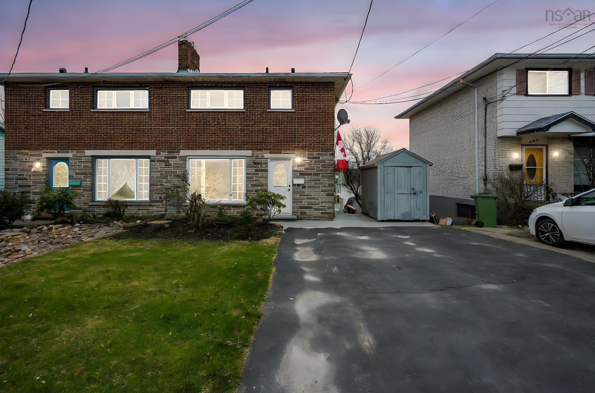 $489,000.00: 260 Main Avenue, Halifax
