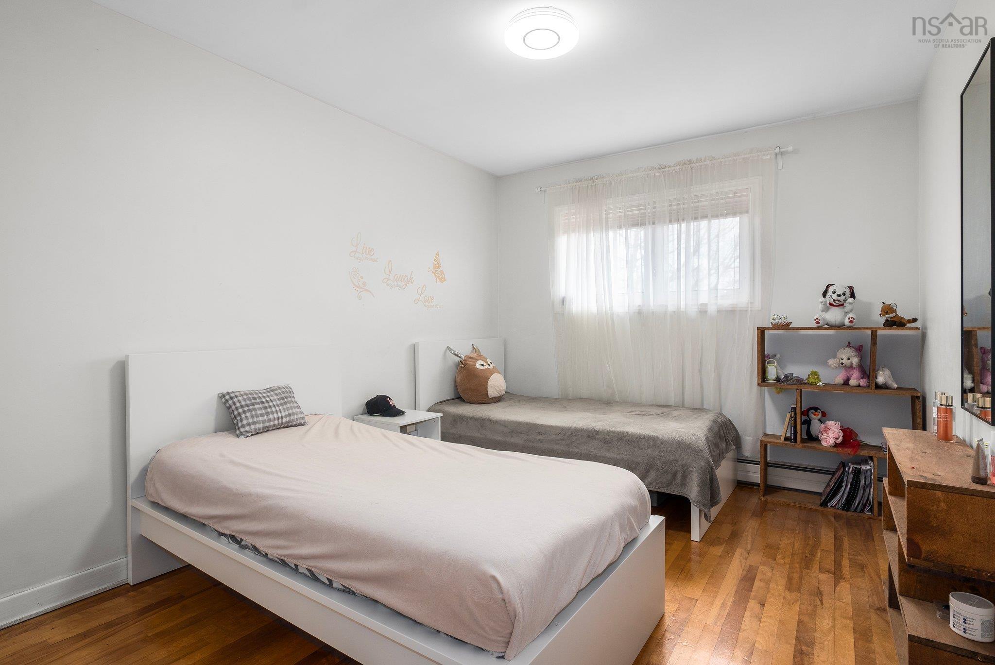 $489,000.00: 260 Main Avenue, Halifax