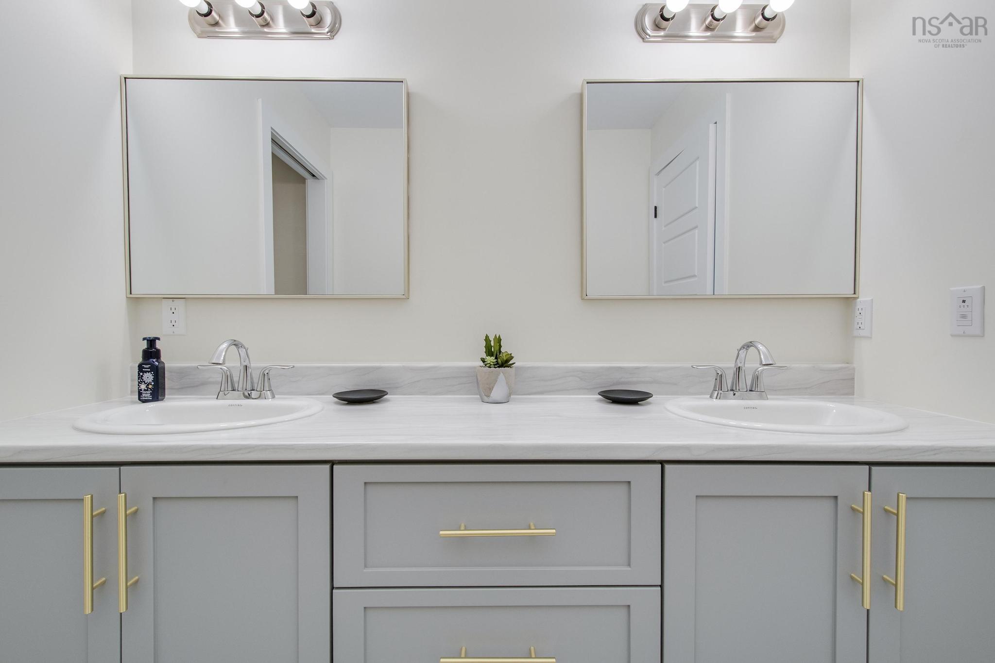 120 Olive Avenue, Bedford, NS (MLS 202510793)