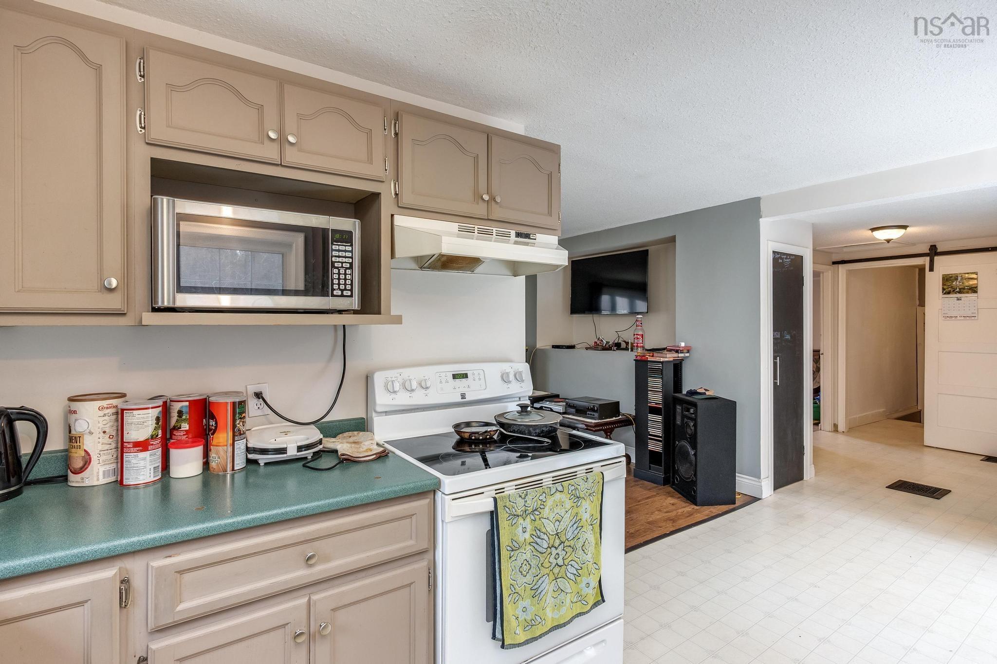 $300,000.00: 1428 Bridge Street, Kingston