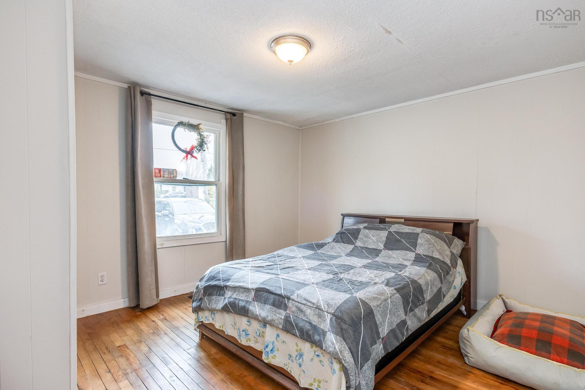 $300,000.00: 1428 Bridge Street, Kingston