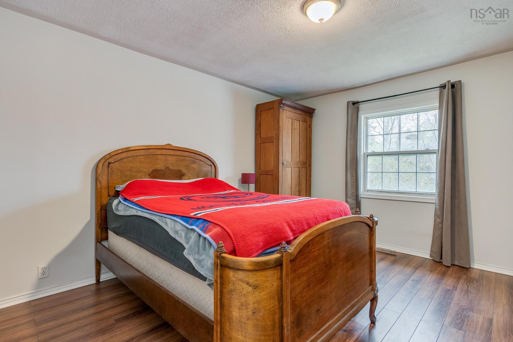 $300,000.00: 1428 Bridge Street, Kingston