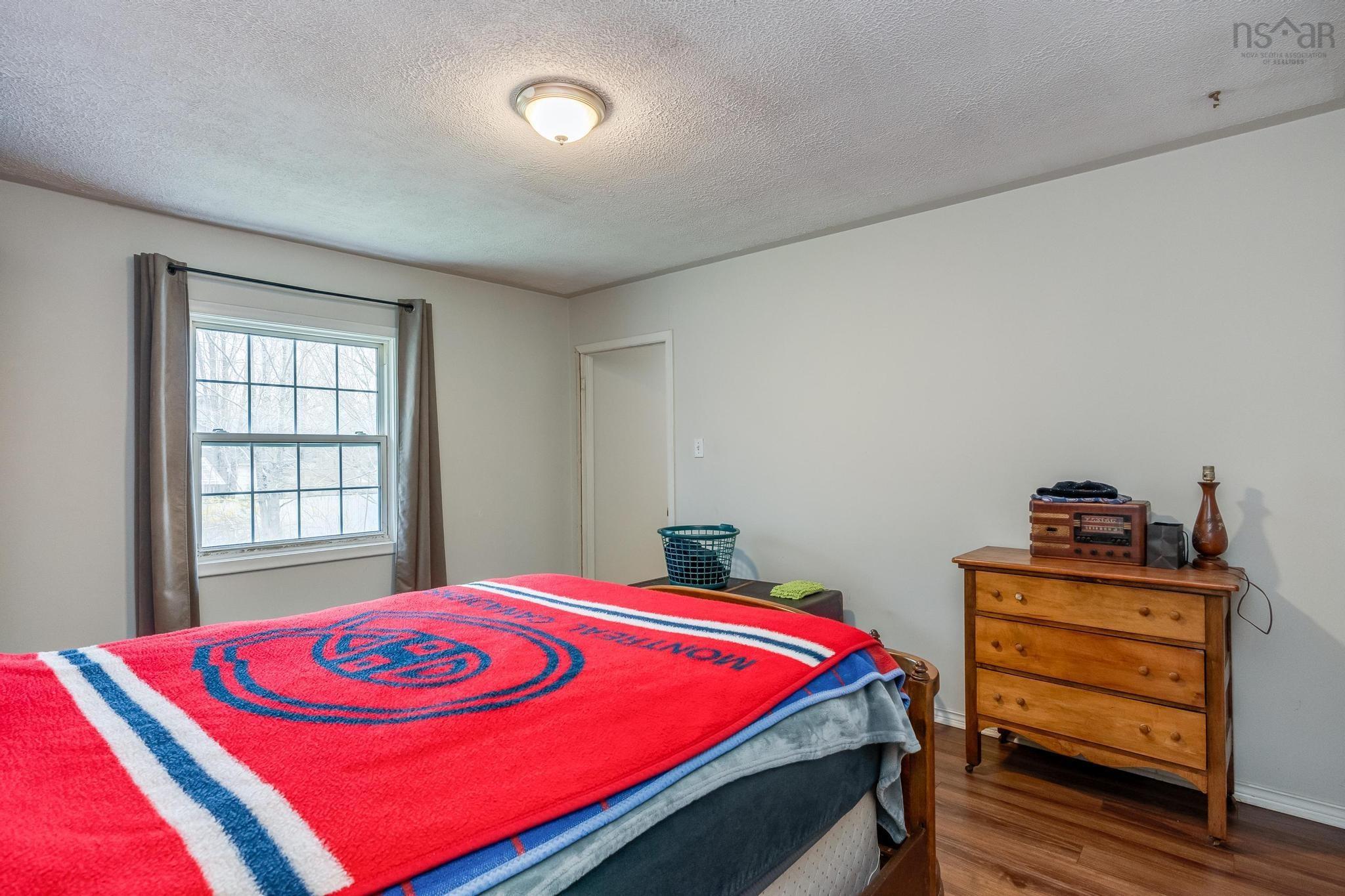 $300,000.00: 1428 Bridge Street, Kingston