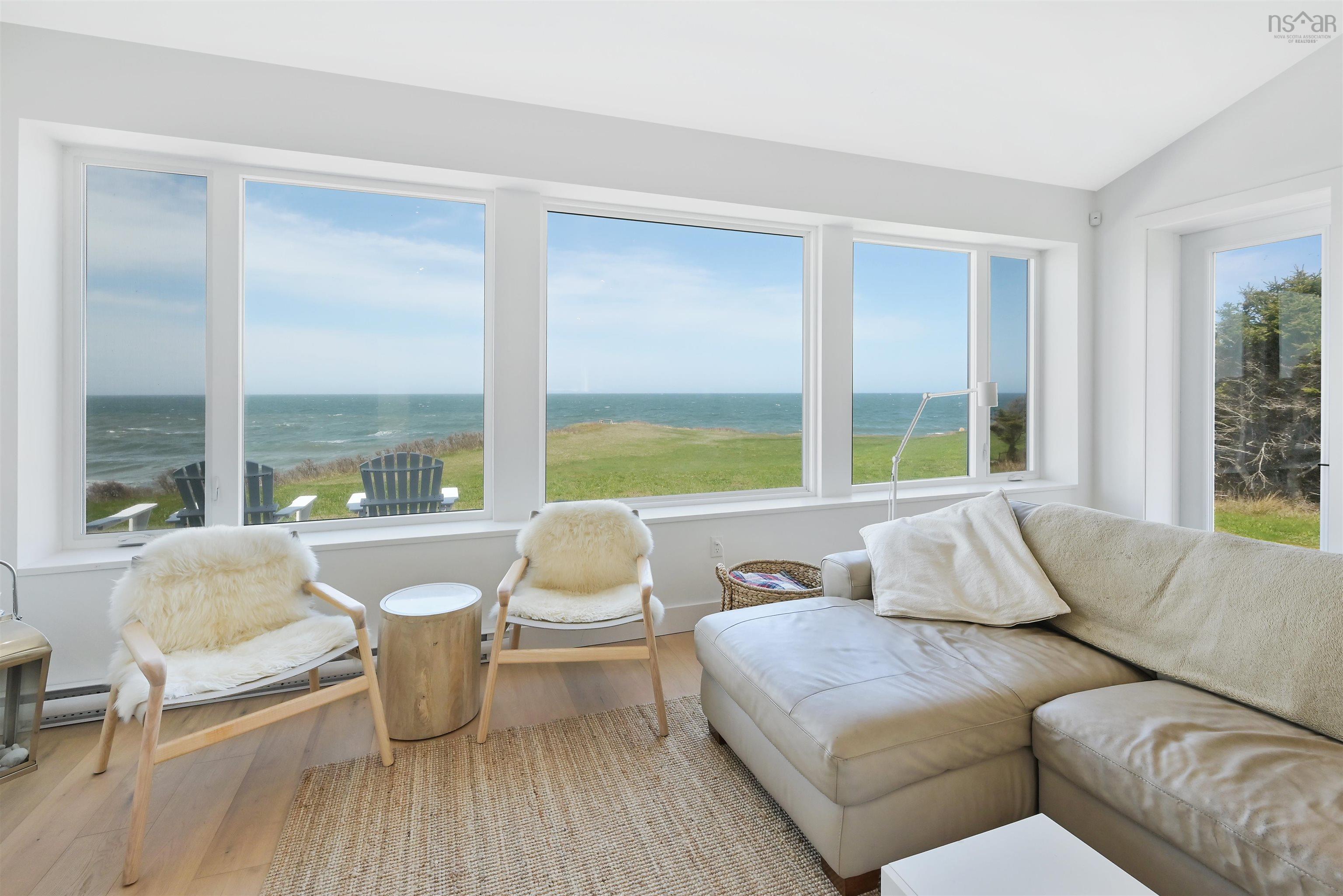 $1,475,000.00: 11201 & 11203 Cabot Trail, Terre Noire