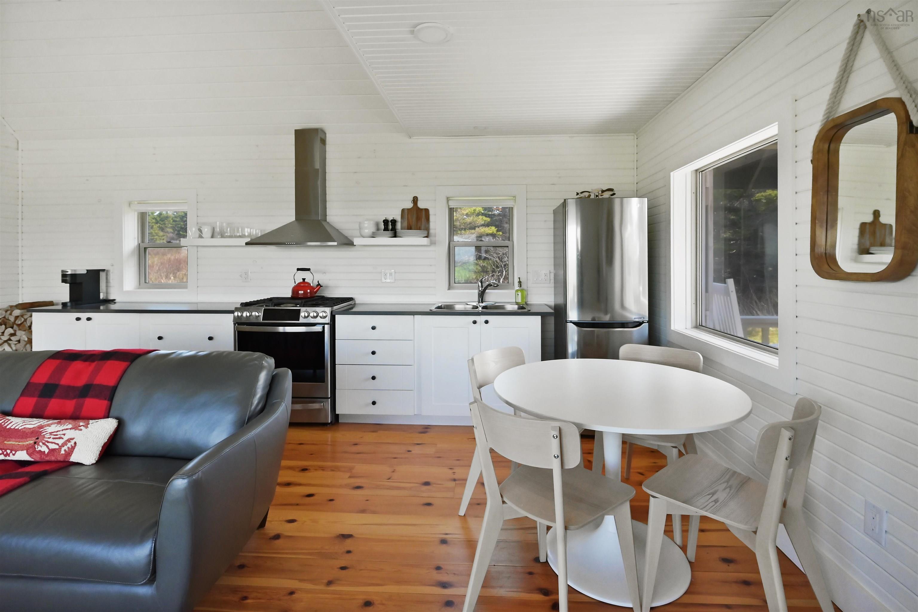 $1,475,000.00: 11201 & 11203 Cabot Trail, Terre Noire