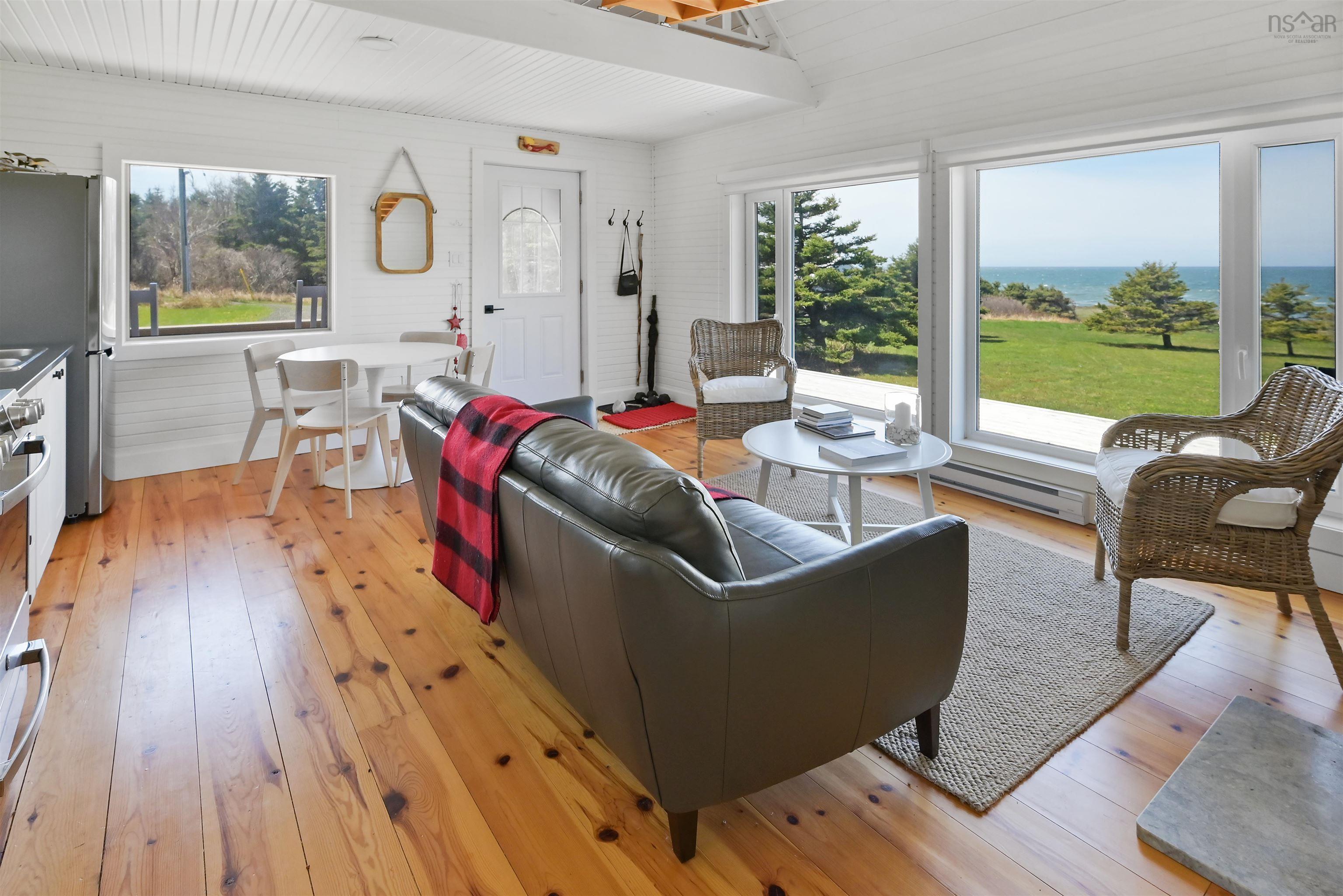 $1,475,000.00: 11201 & 11203 Cabot Trail, Terre Noire