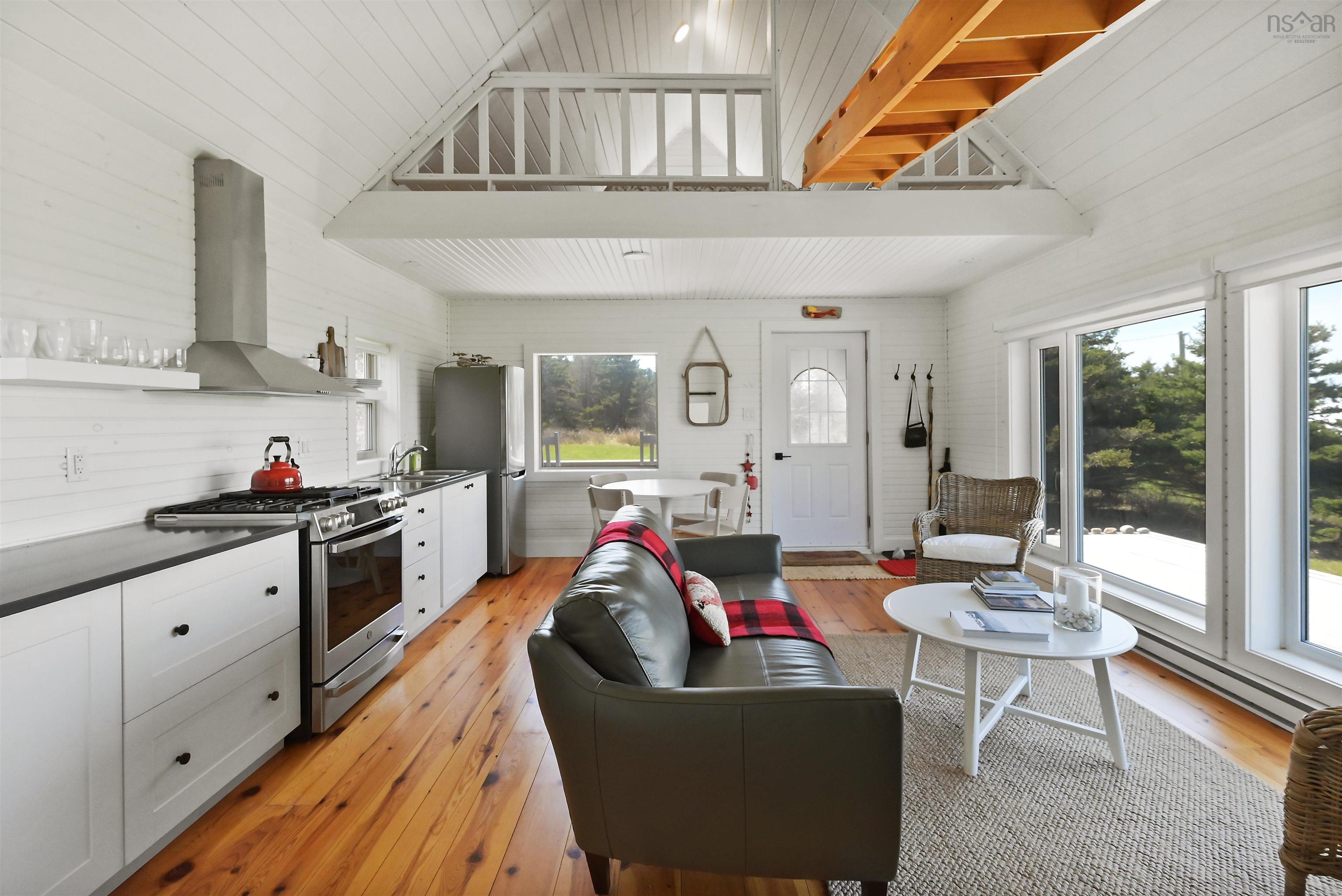 $1,475,000.00: 11201 & 11203 Cabot Trail, Terre Noire