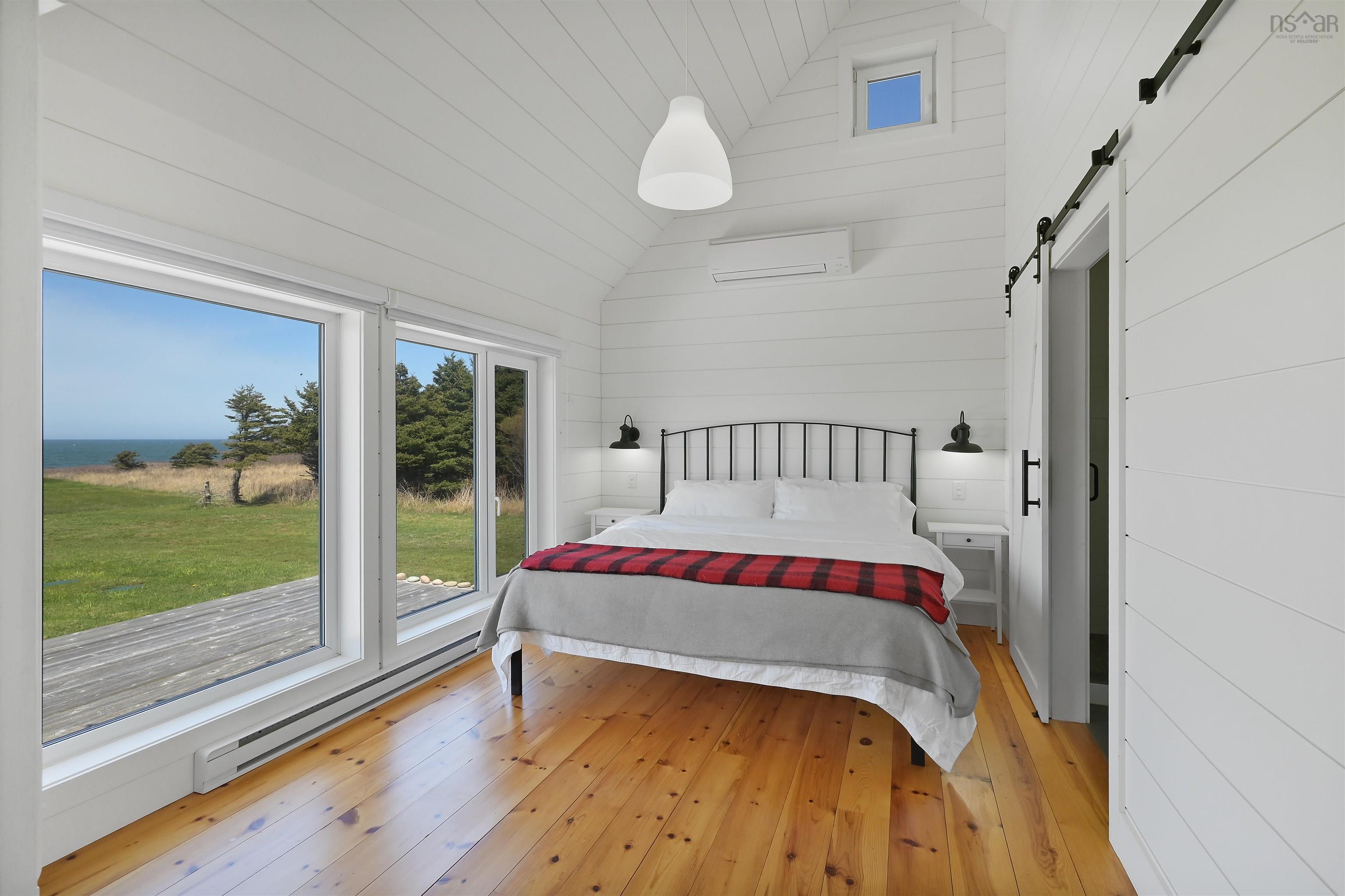 $1,475,000.00: 11201 & 11203 Cabot Trail, Terre Noire