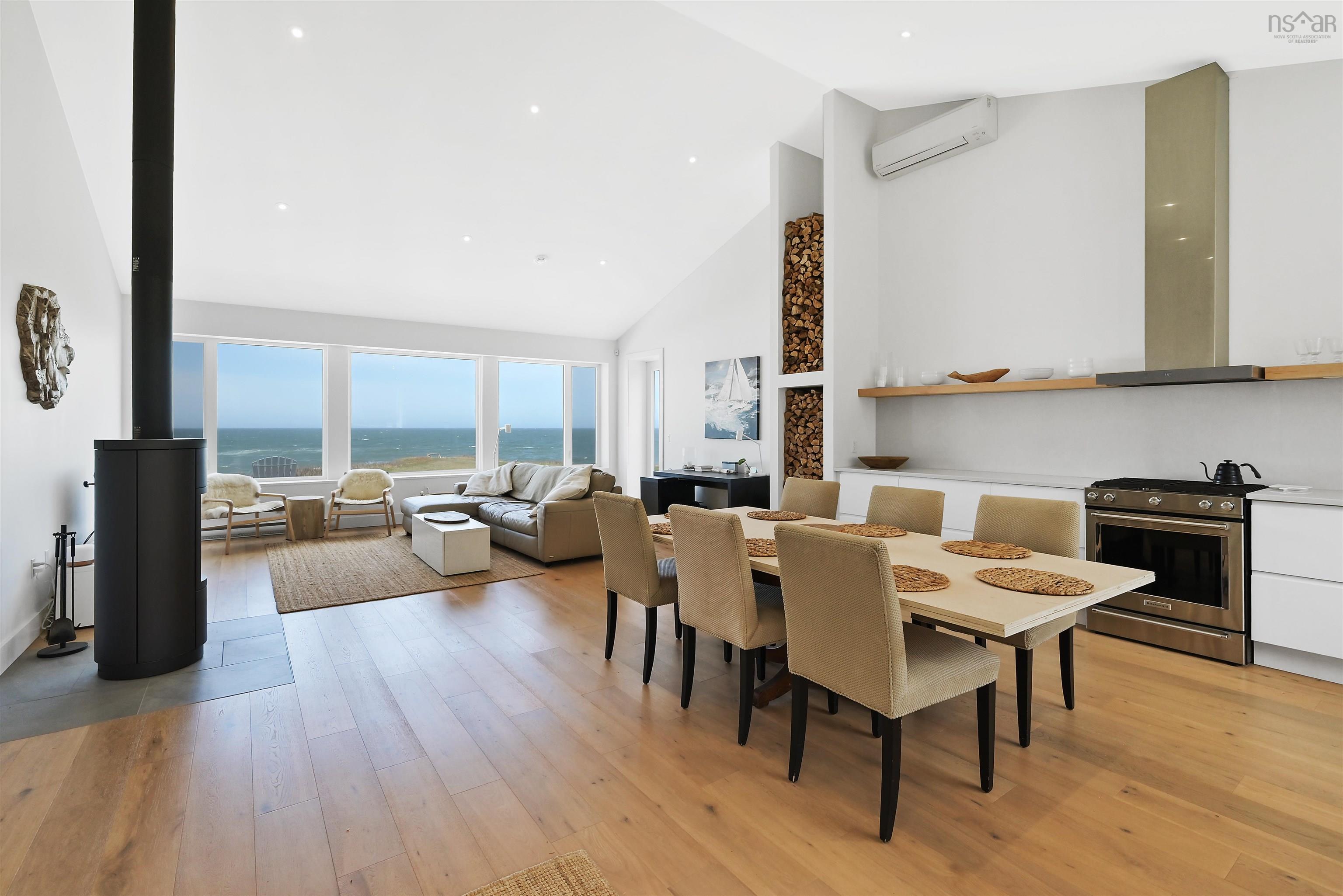 $1,475,000.00: 11201 & 11203 Cabot Trail, Terre Noire