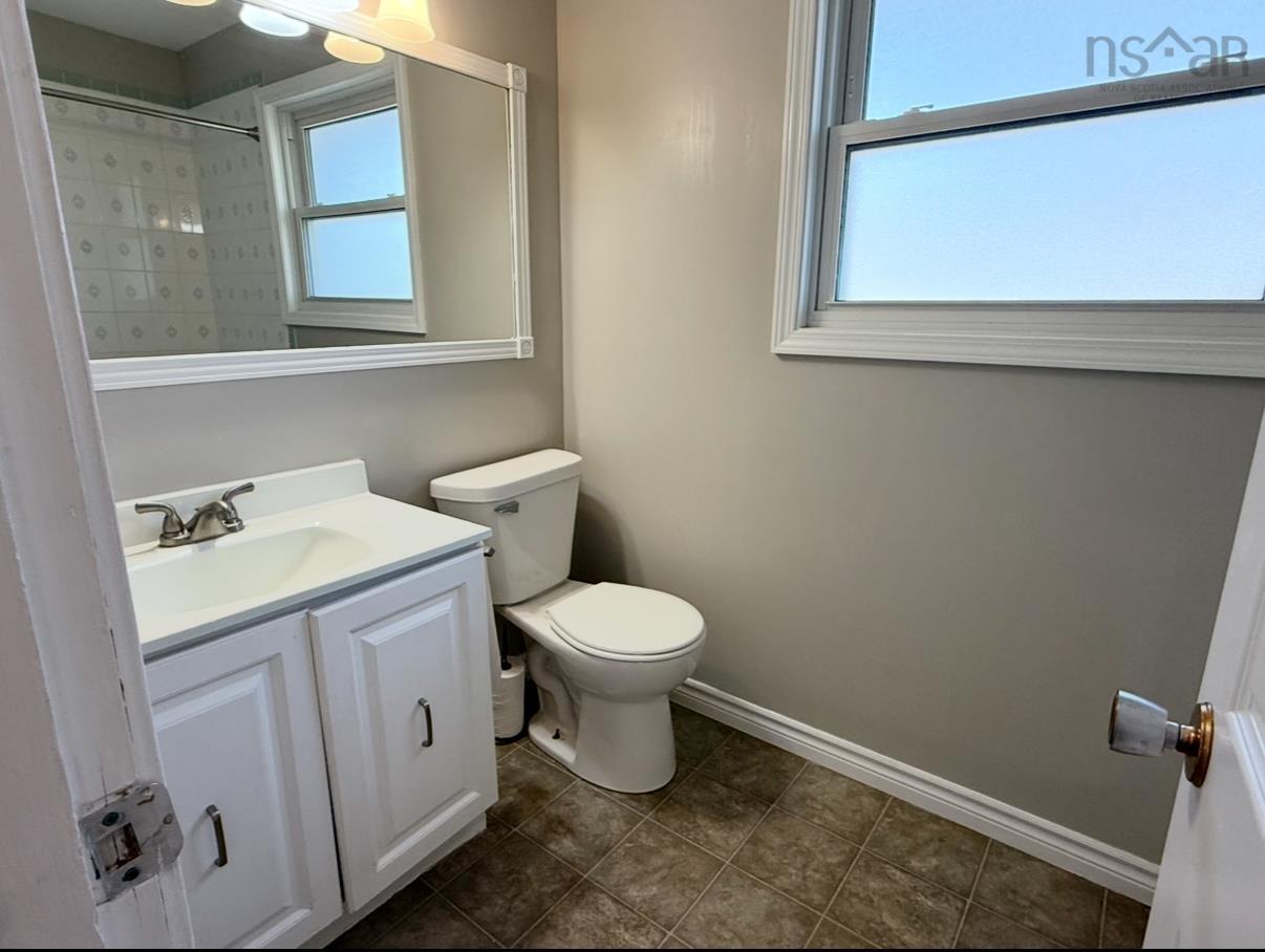 $425,000.00: 486 Spring Avenue, Dartmouth