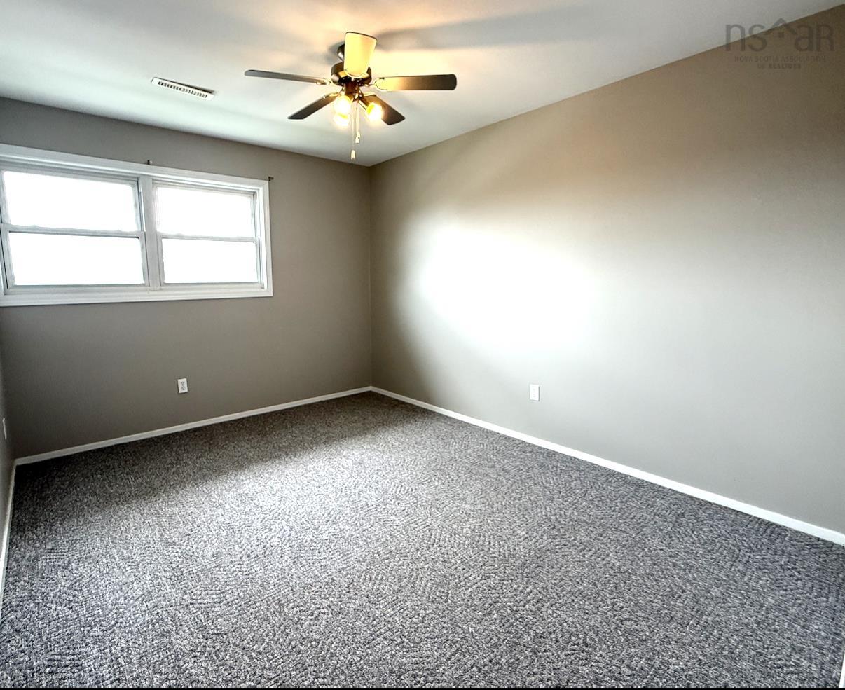 $425,000.00: 486 Spring Avenue, Dartmouth