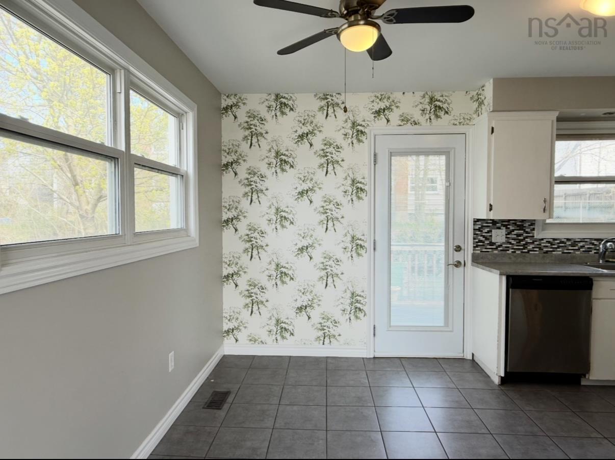 $425,000.00: 486 Spring Avenue, Dartmouth