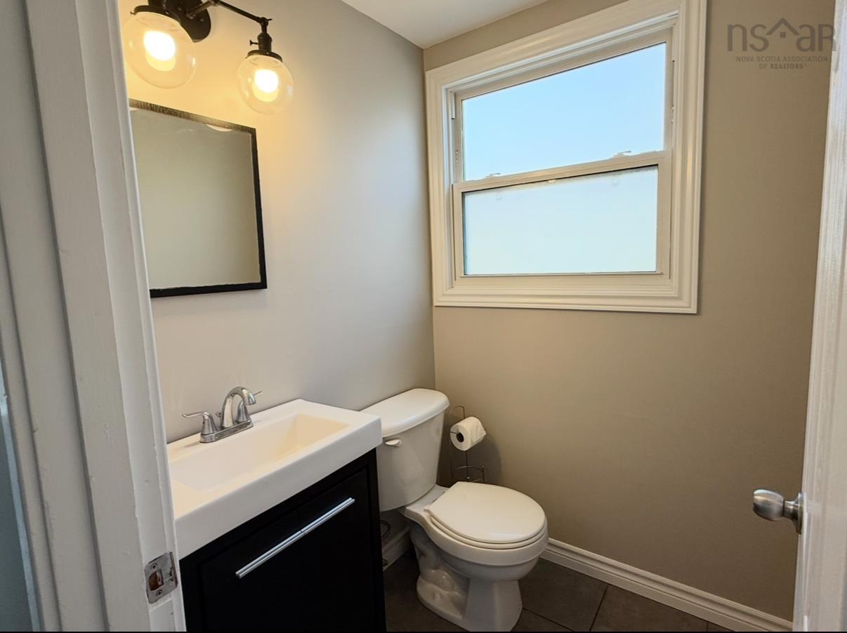 $425,000.00: 486 Spring Avenue, Dartmouth