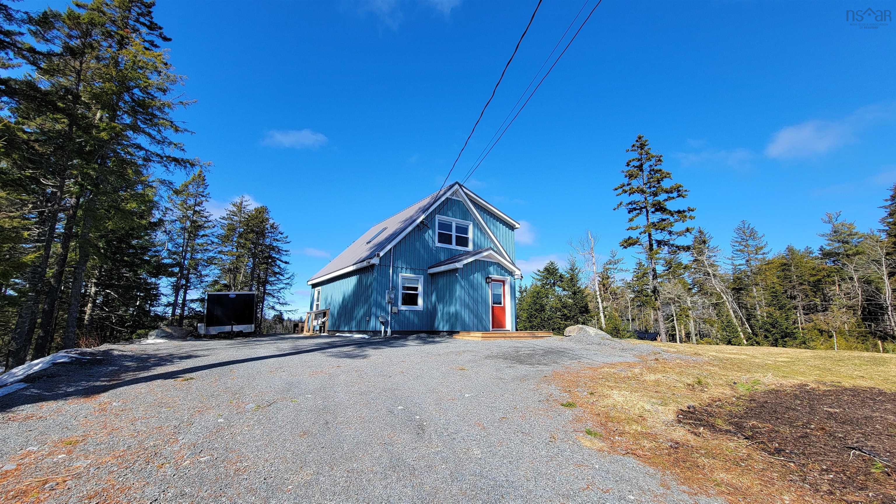 $724,900.00: 35 165 Meek Arm Trail, East Uniacke