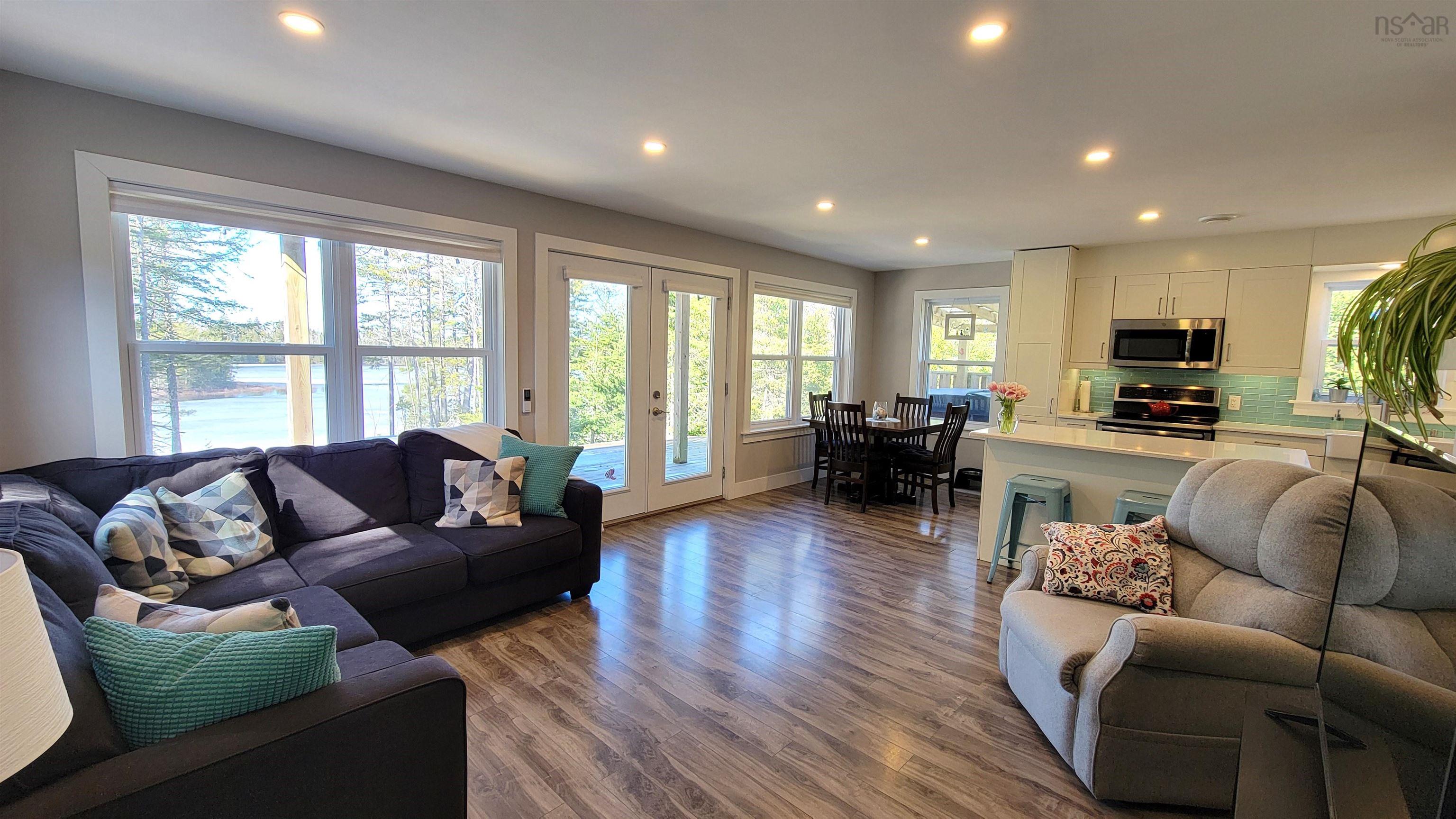 $724,900.00: 35 165 Meek Arm Trail, East Uniacke