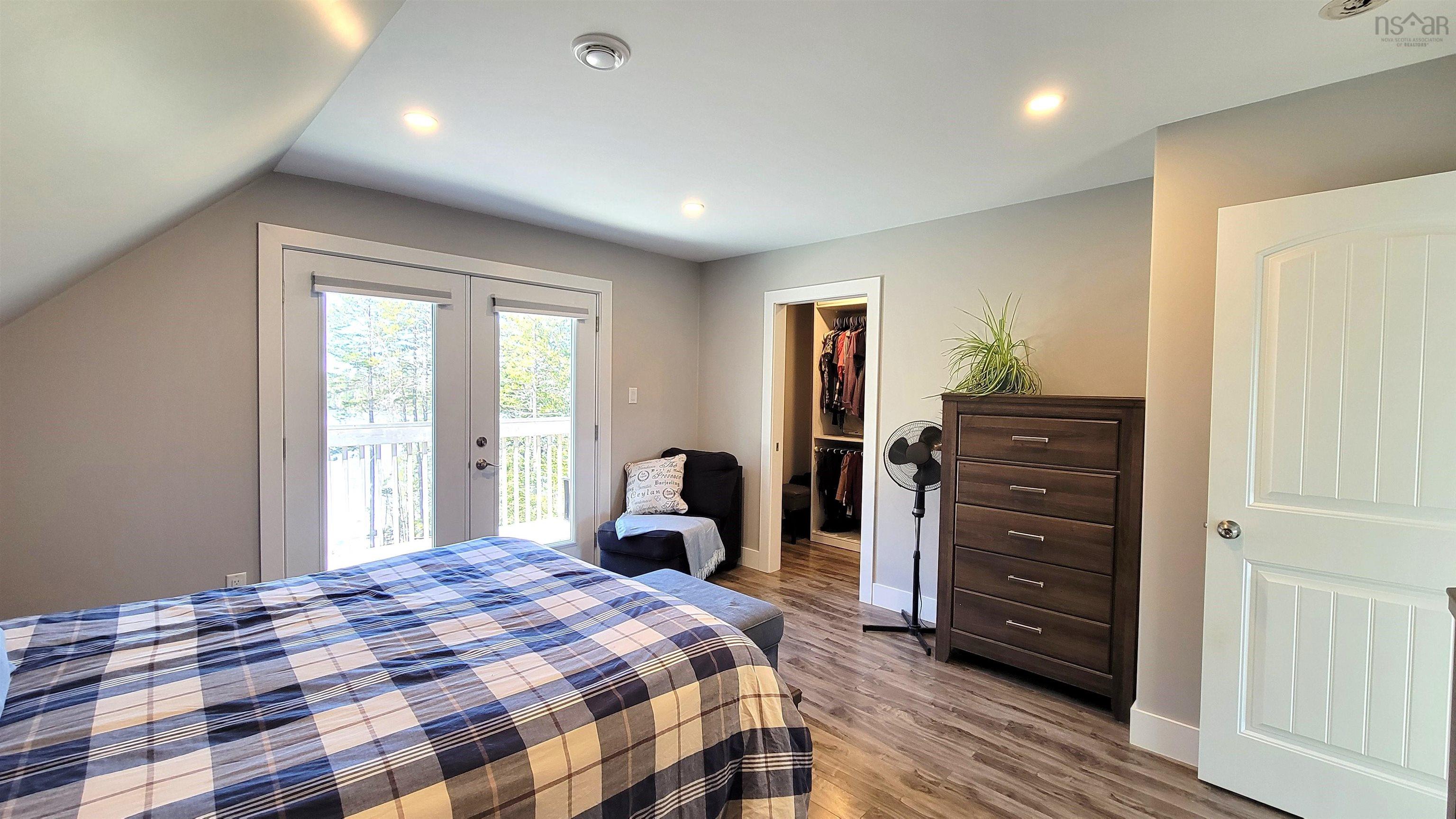 $724,900.00: 35 165 Meek Arm Trail, East Uniacke