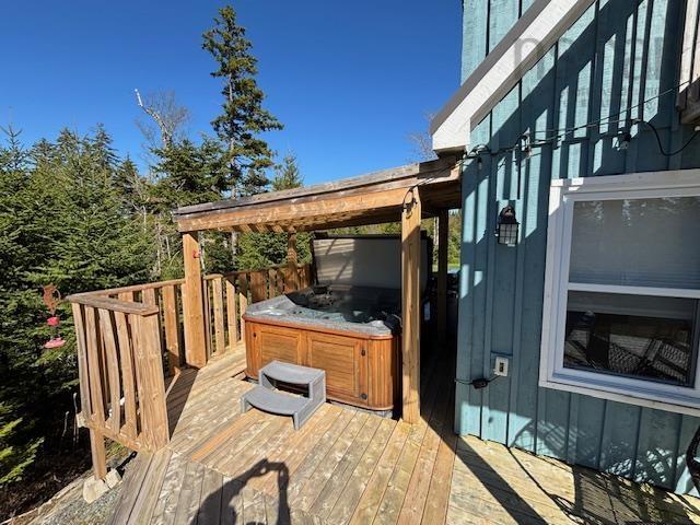 $724,900.00: 35 165 Meek Arm Trail, East Uniacke